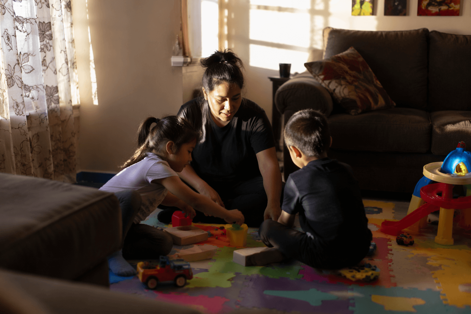 New law aims to open more in-home child care in New Mexico