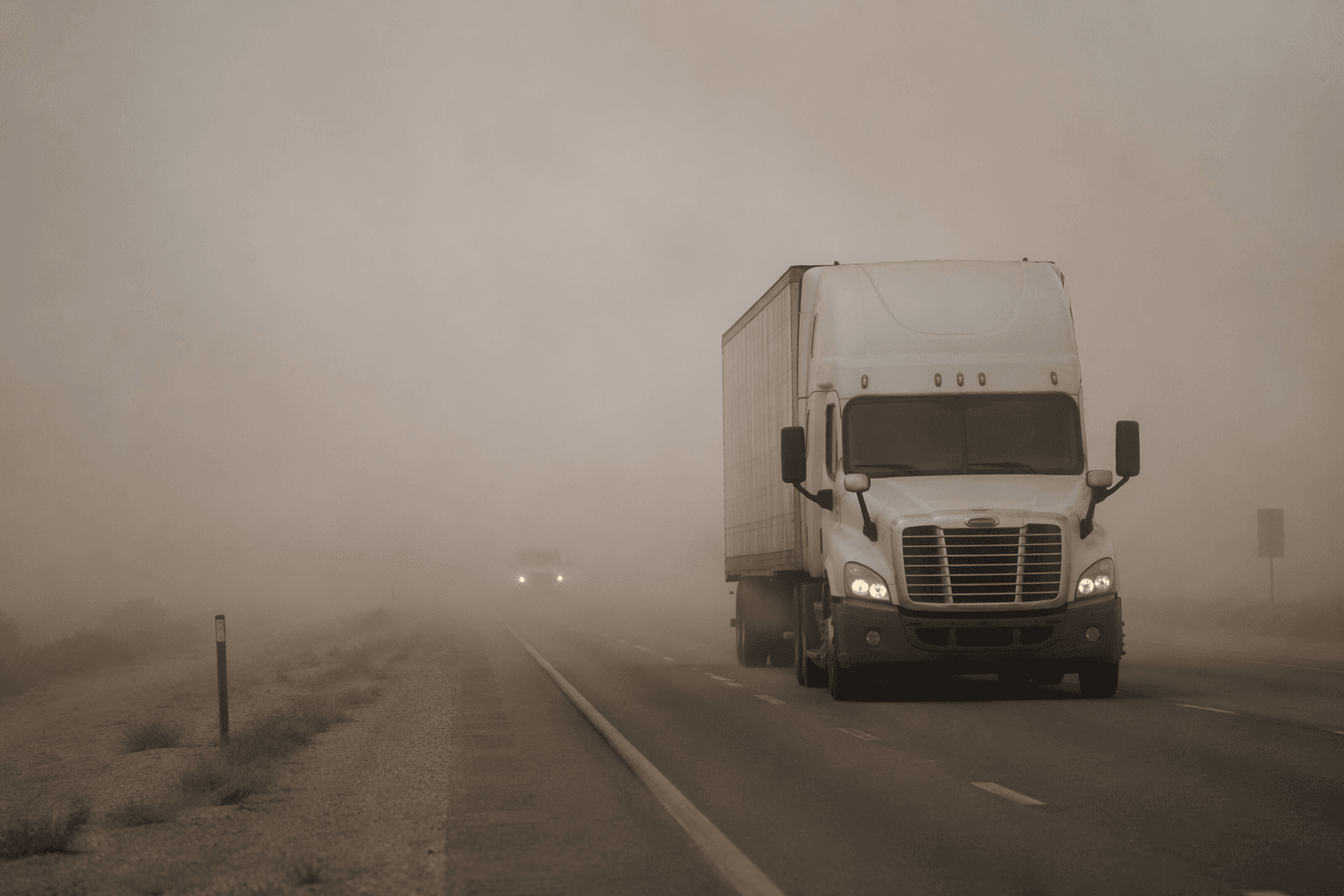 Dust advisory warns drivers in west central Hidalgo County, Steins area