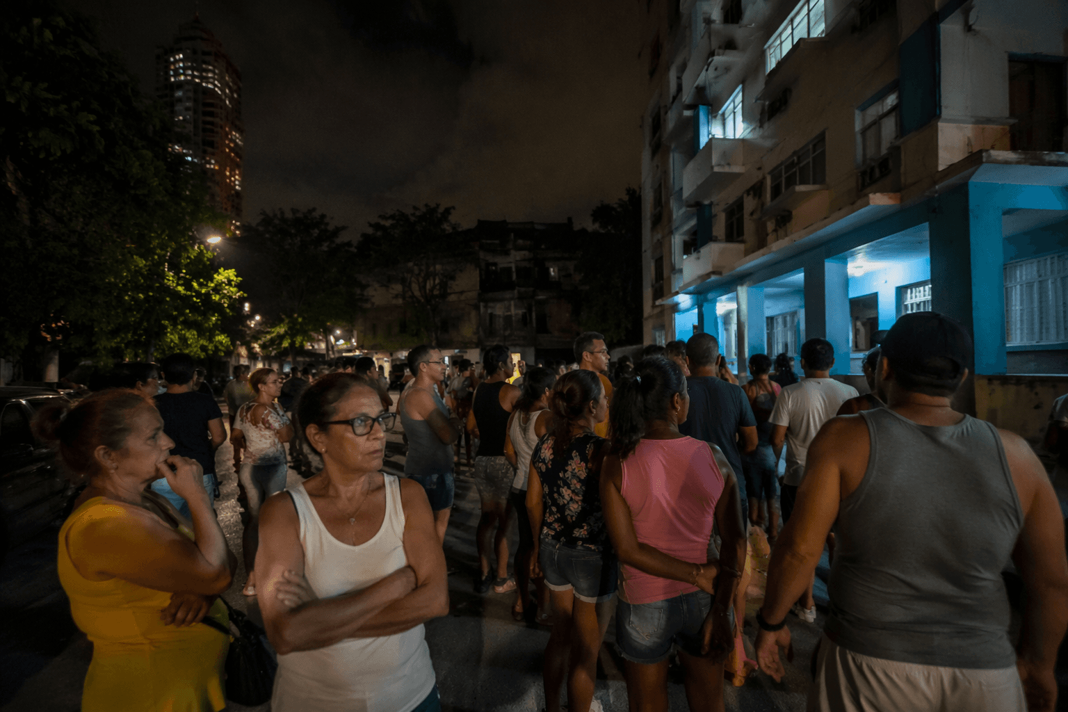 Strong quake off western Cuba rattles Havana, no major damage reported
