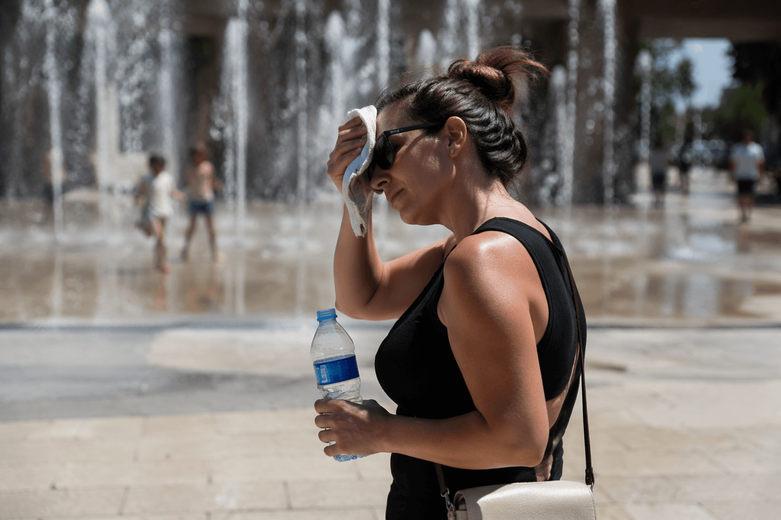 Douglas County warns of dangerous heat advisory Tuesday, heat index near 105