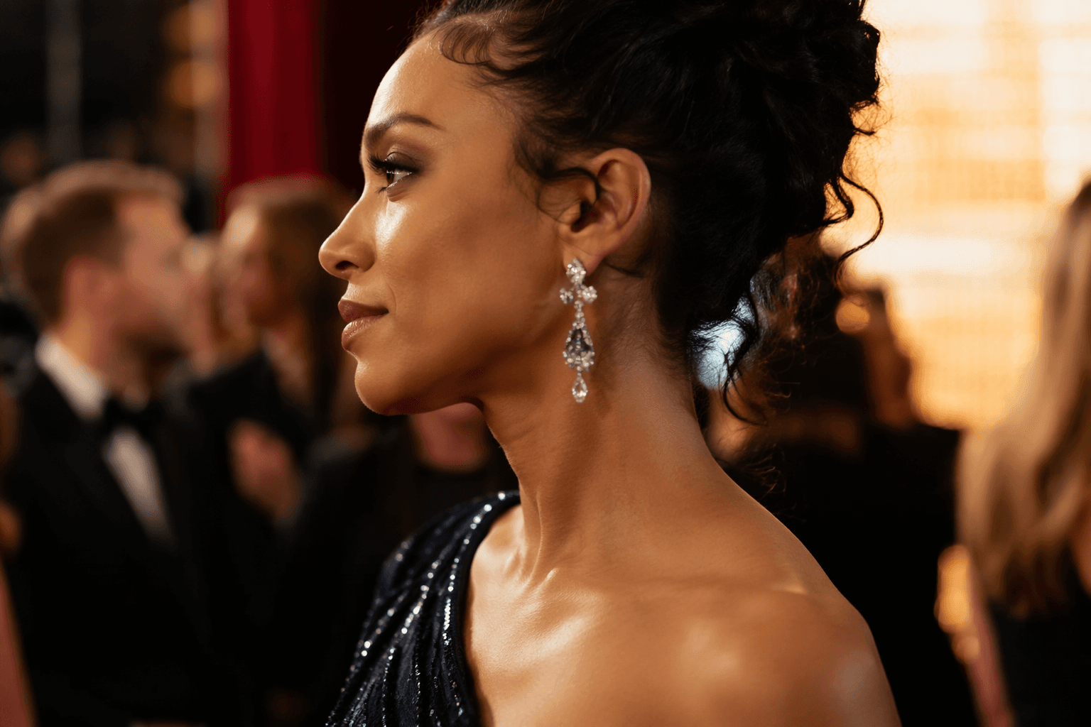 Tony Awards spotlight bold earrings as red-carpet jewelry star