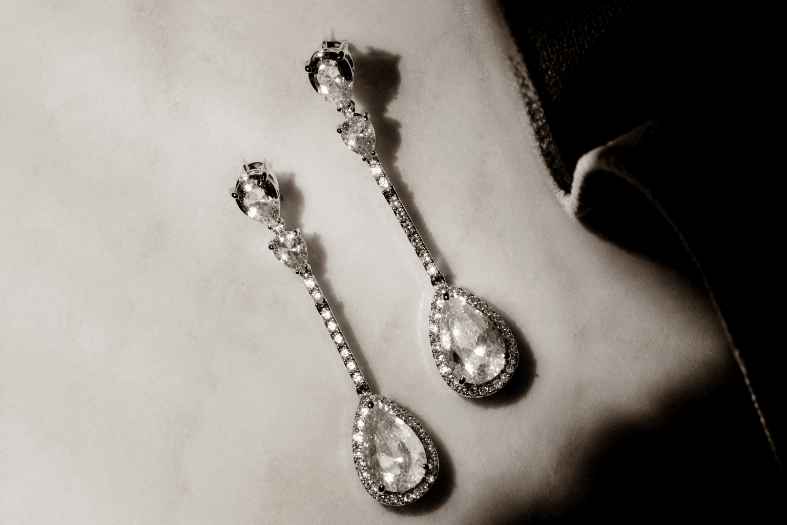 Diamond earrings shine on Tony Awards red carpet