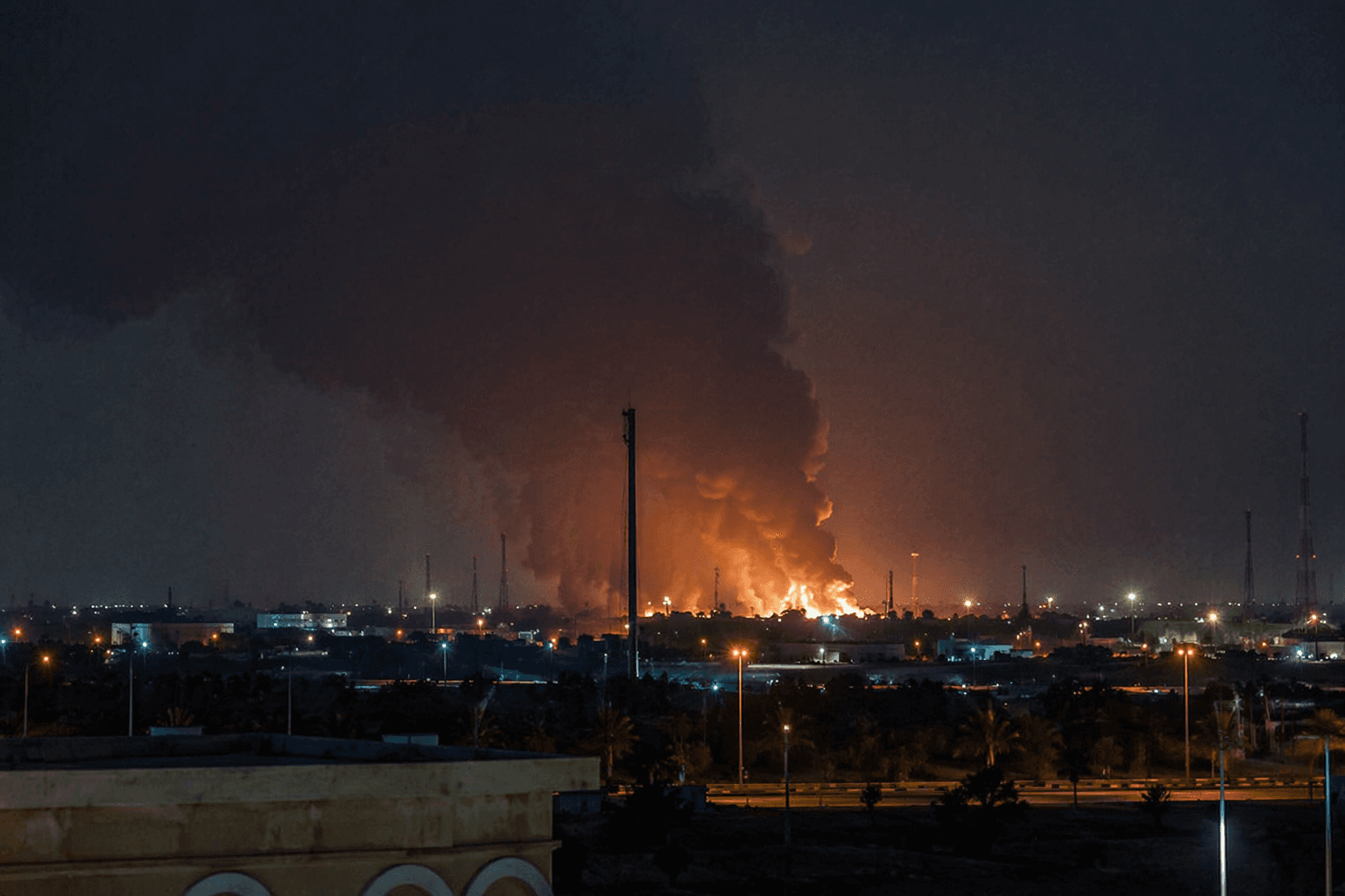 U.S. launches new strikes on Iran as Hormuz tensions escalate