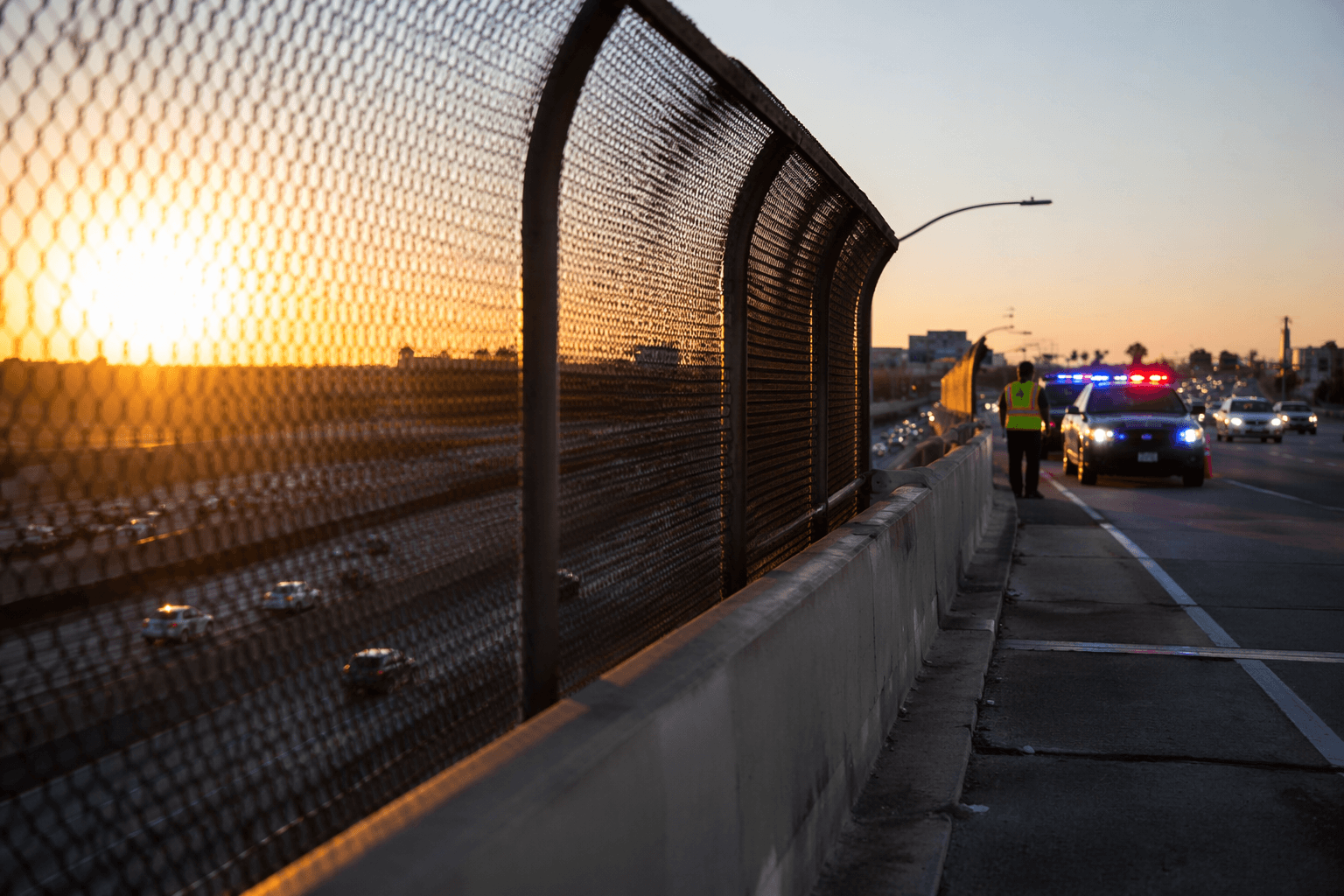 Man struck and killed by semi on Highway 99 overpass in Fresno
