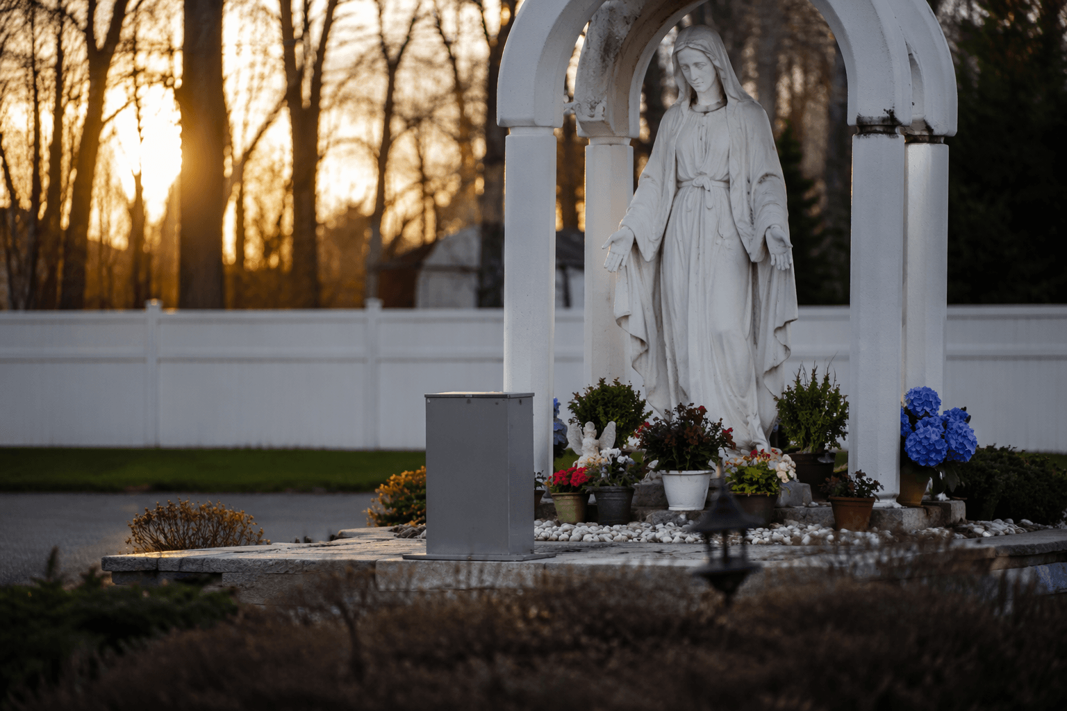 Lindenhurst man charged in thefts from Manorville shrine donation box