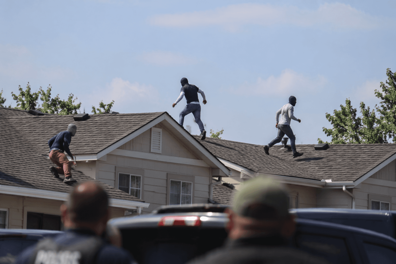 Roofers jump from Bemidji homes during ICE enforcement operation
