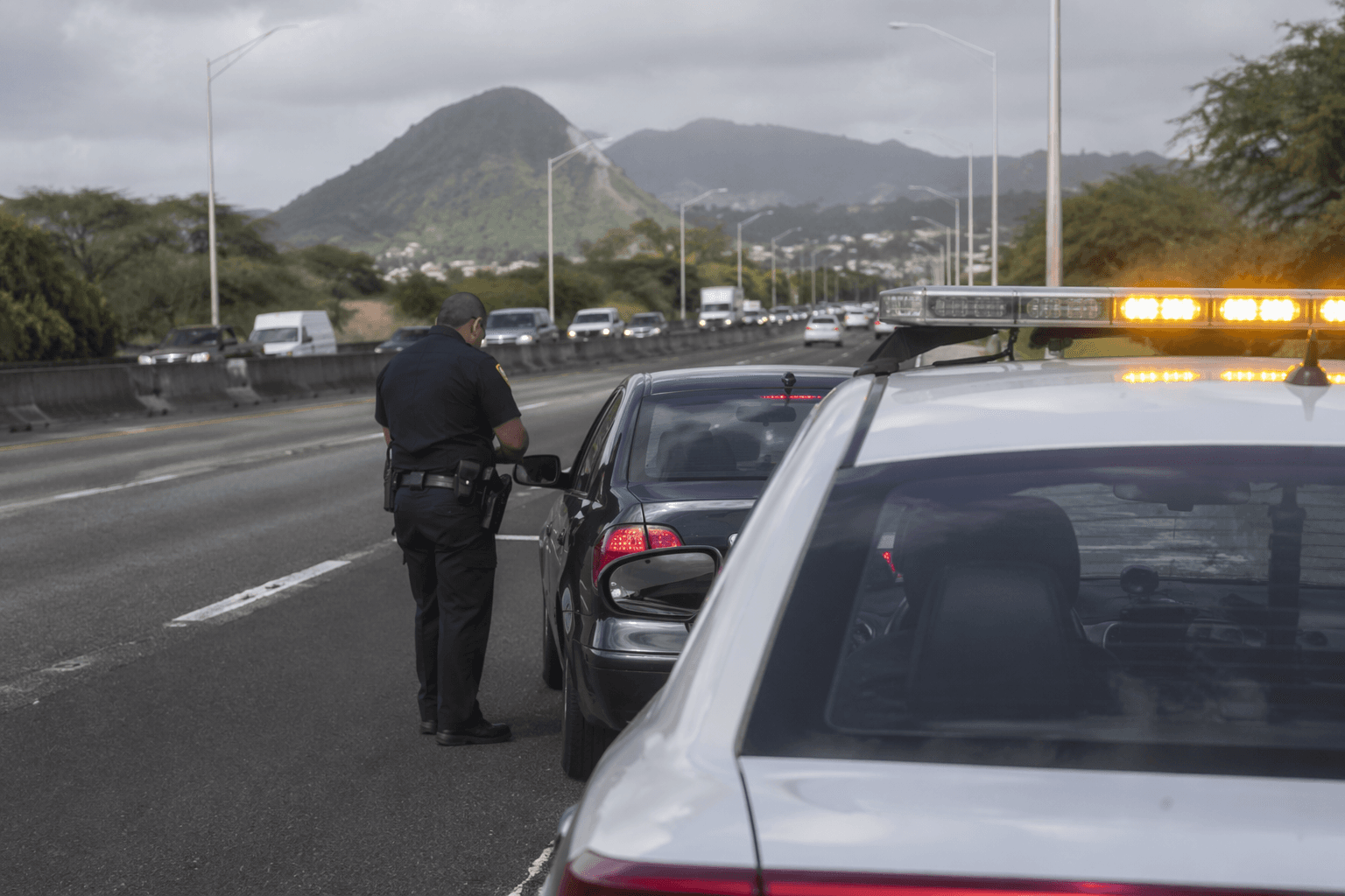 Police ramp up Daniel K. Inouye Highway patrols, issue 269 speeding citations