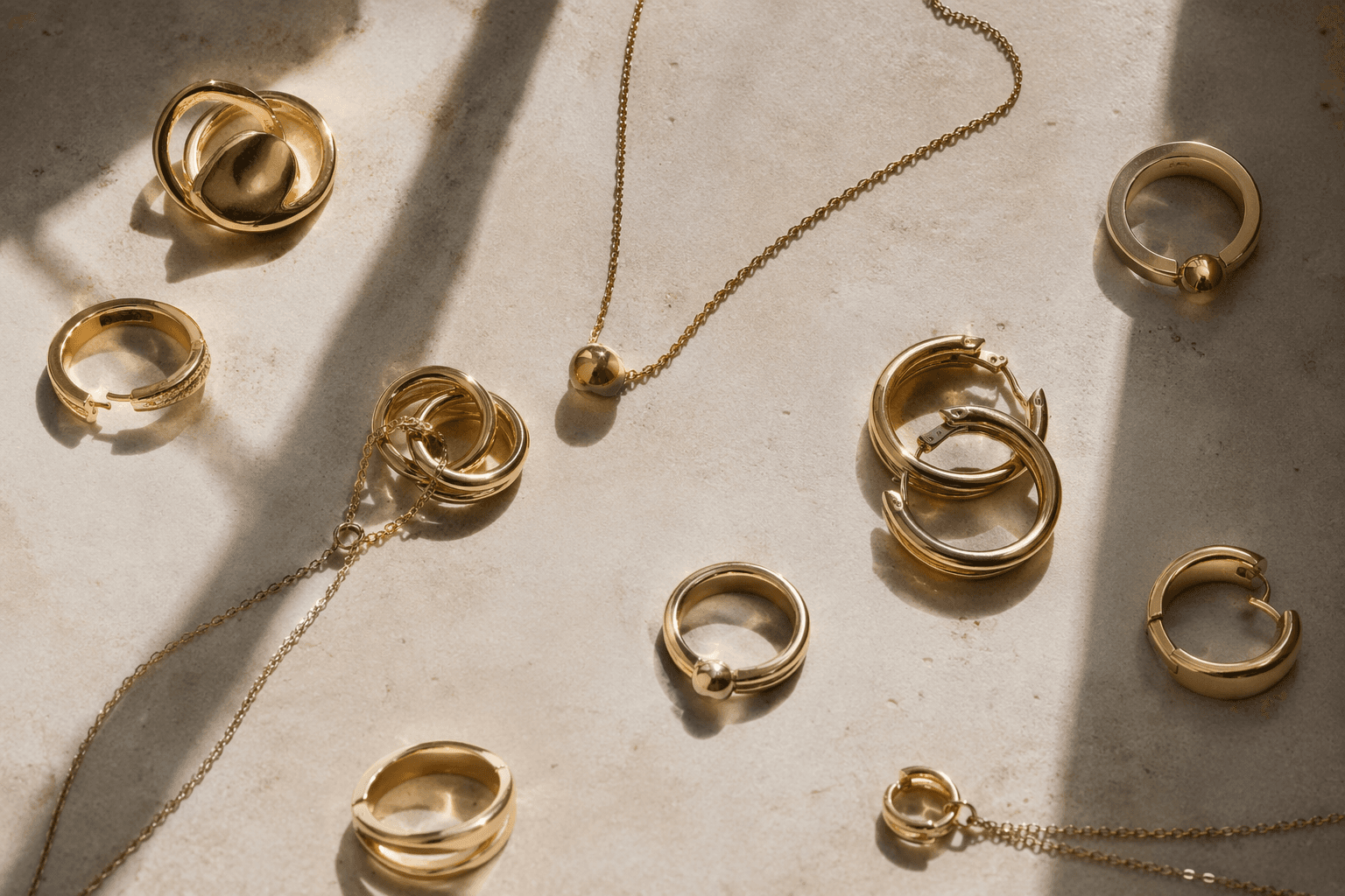 Kinetic jewelry steals the show as gold prices reshape design
