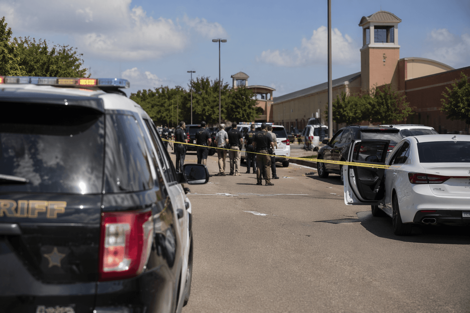 Man killed in shooting at Rosedale High School parking lot