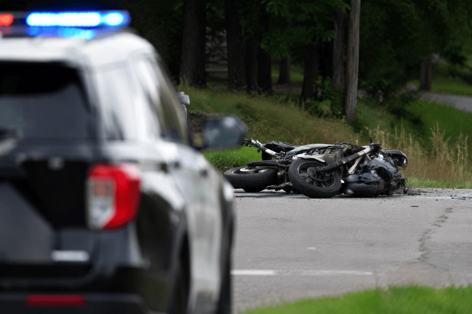 Motorcyclist killed in early morning Fergus Falls crash, police investigate
