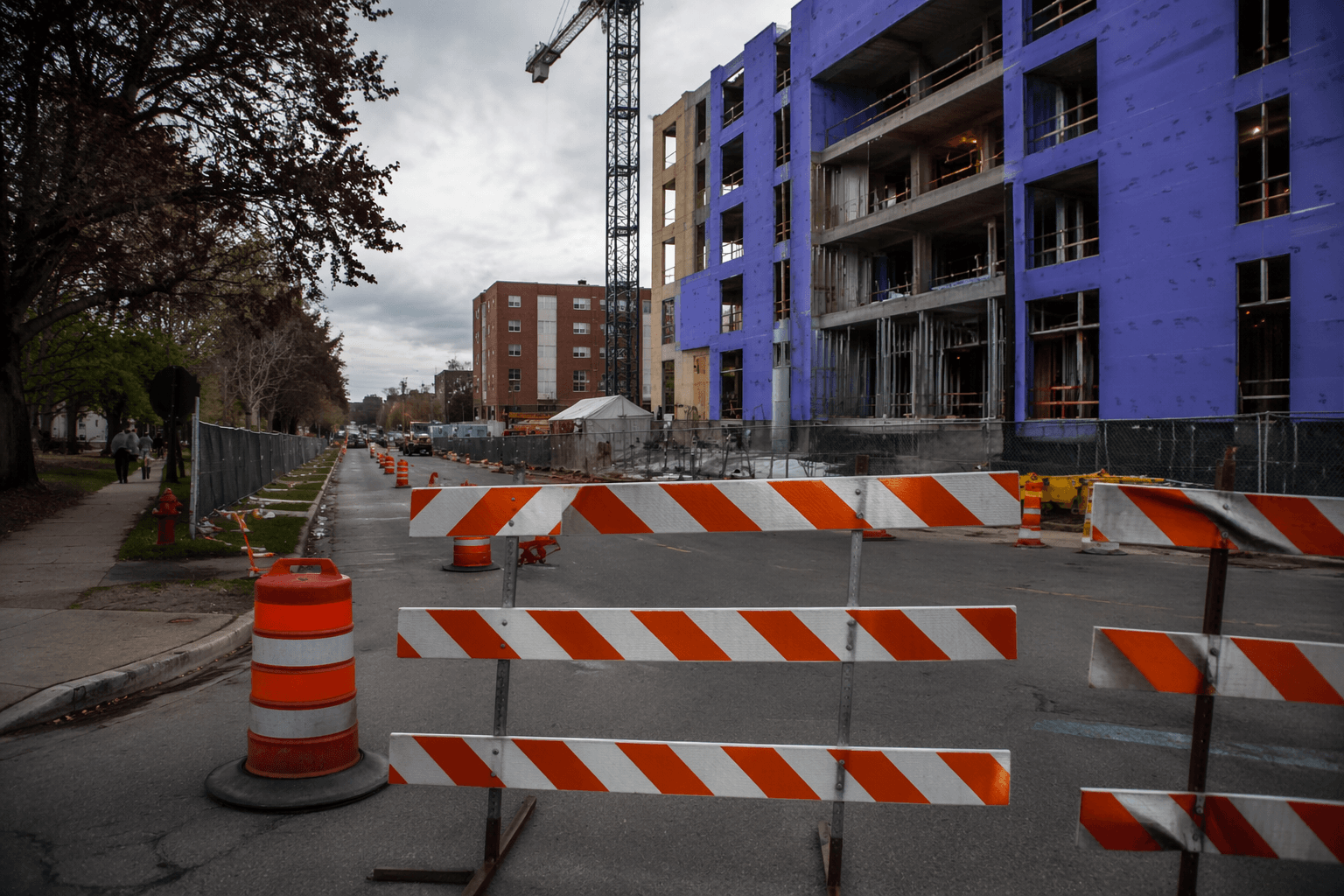 Syracuse council renews Comstock Avenue closure for SU housing construction