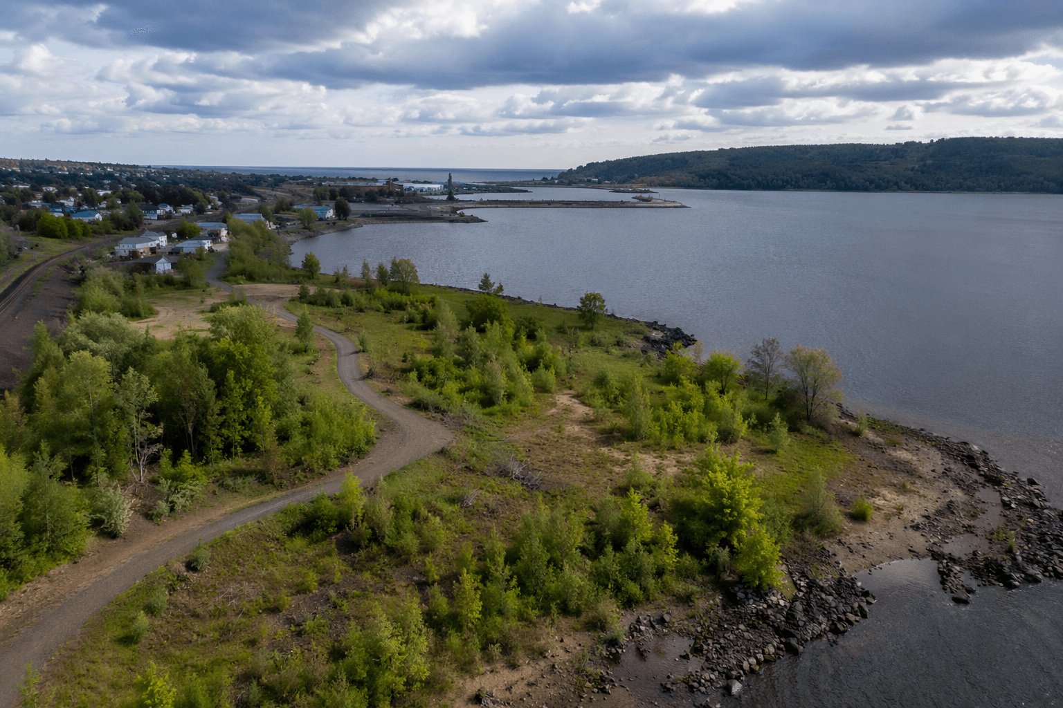 Two Harbors council weighs Agate Bay land transfer, street work, fire spending