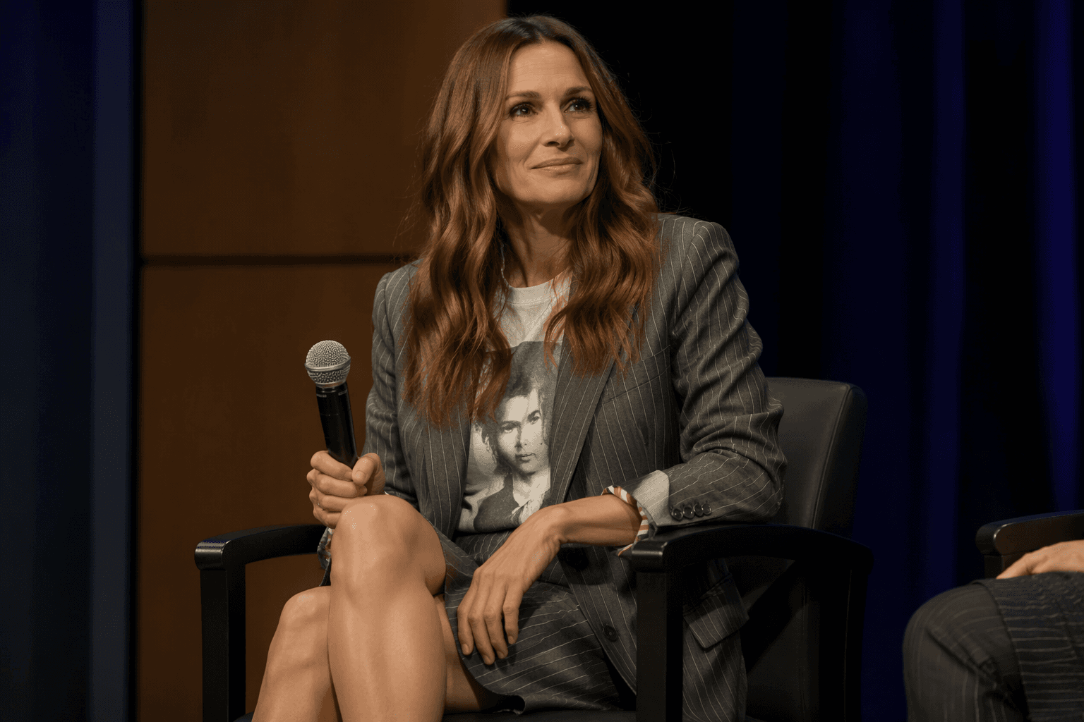 Julia Roberts turns a gray suit into summer power dressing