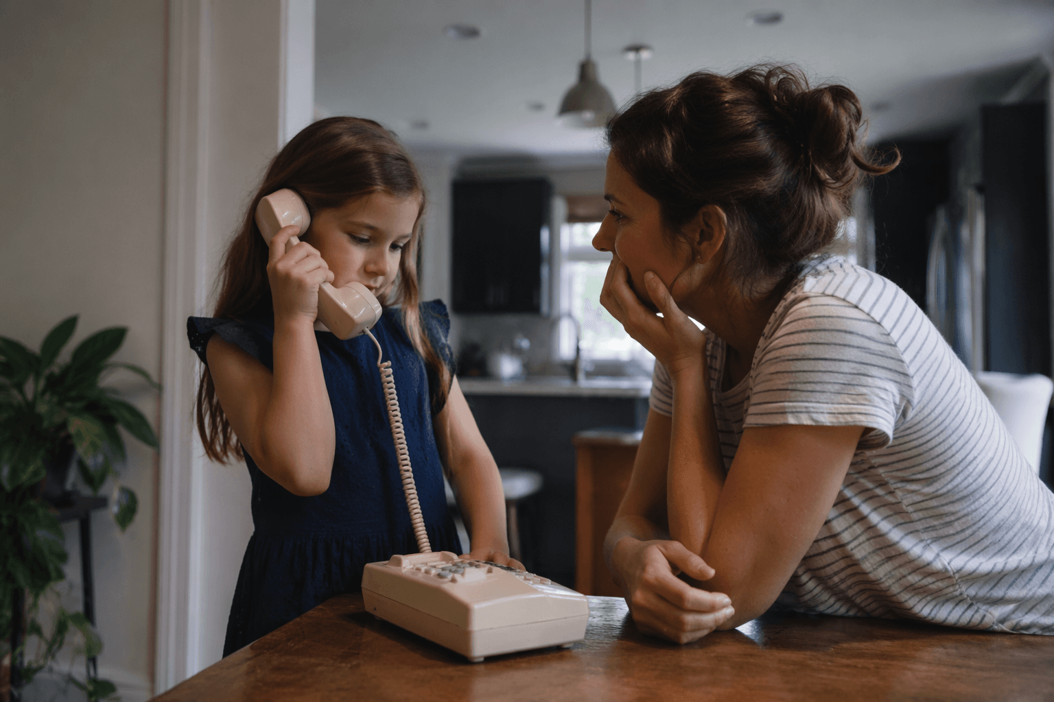 Parents revive landlines for kids, citing screen-free communication benefits