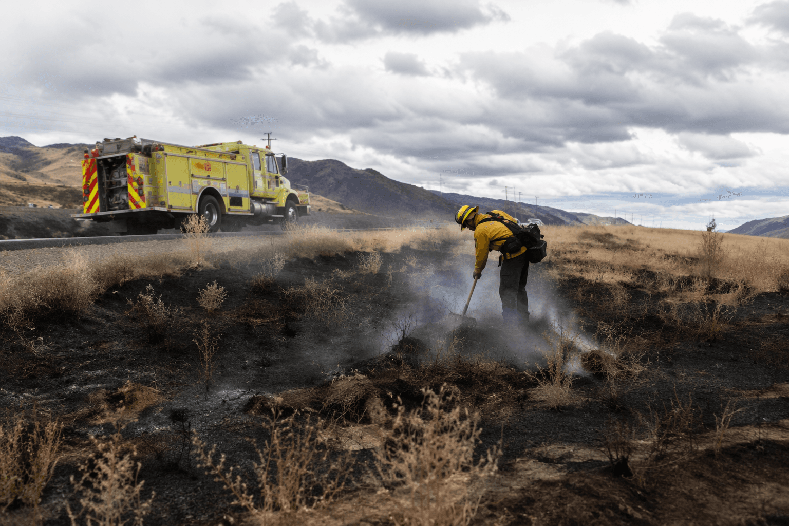 Small grass fire near Baker City quickly contained by crews