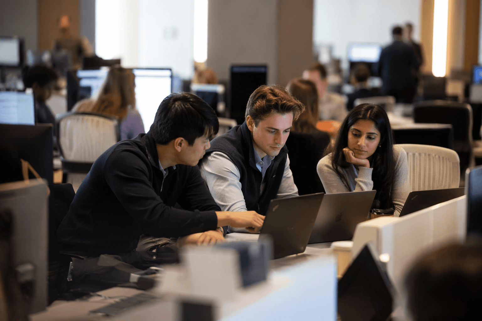 Goldman Sachs tells interns to embrace AI in an innovation supercycle