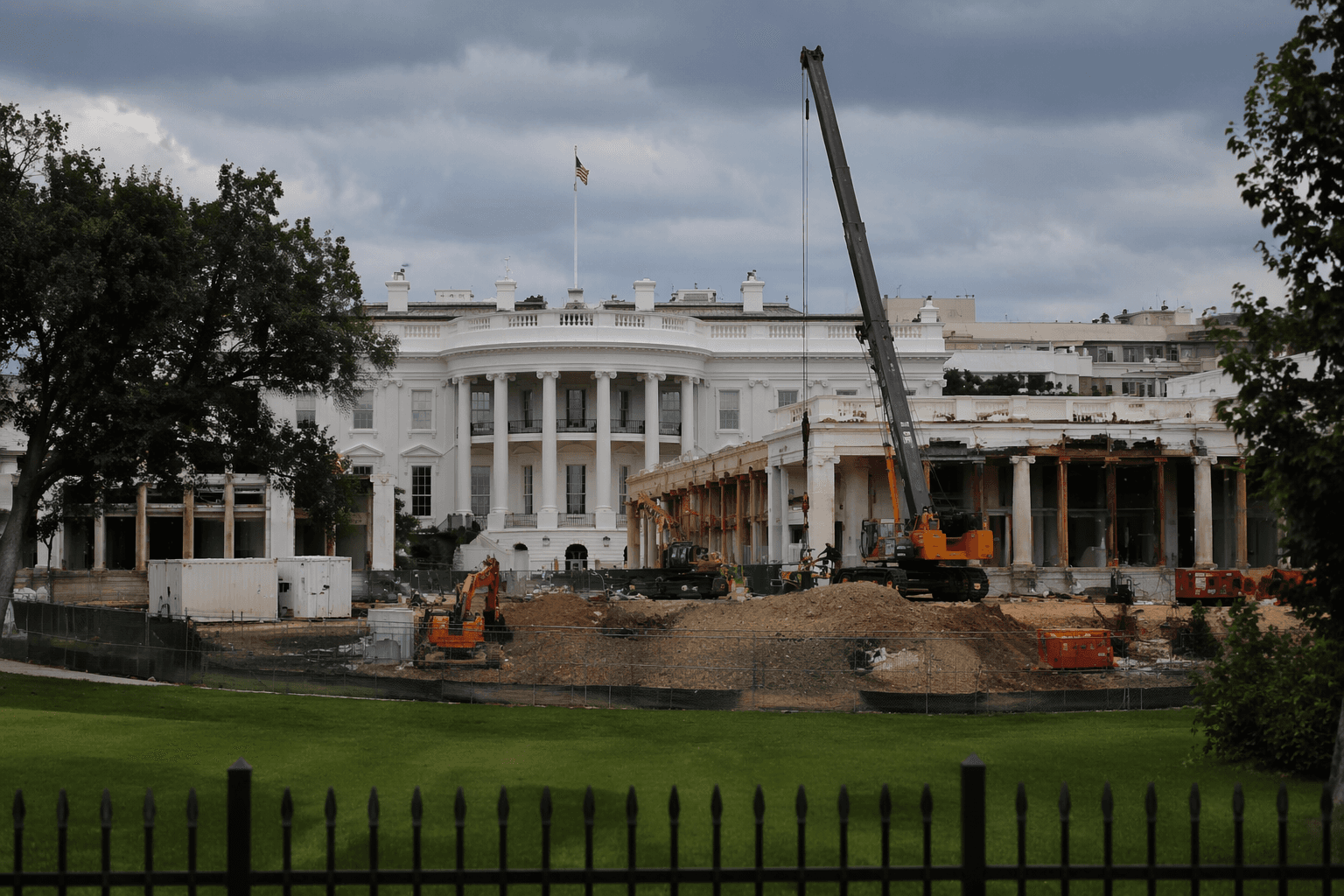 White House ballroom faces $600 million cost, security funds fuel scrutiny