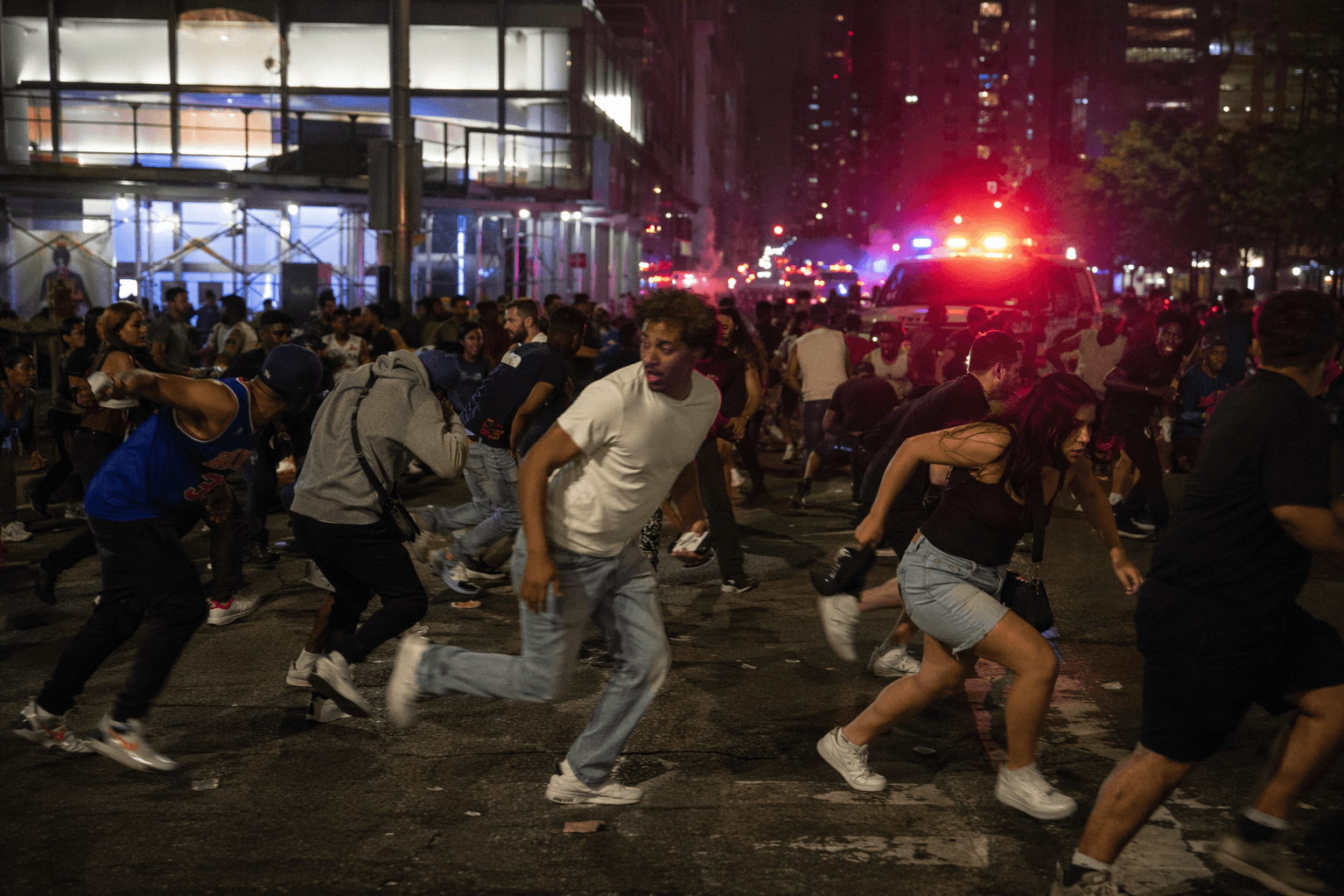 Gunshots spark panic in Times Square during Knicks celebration
