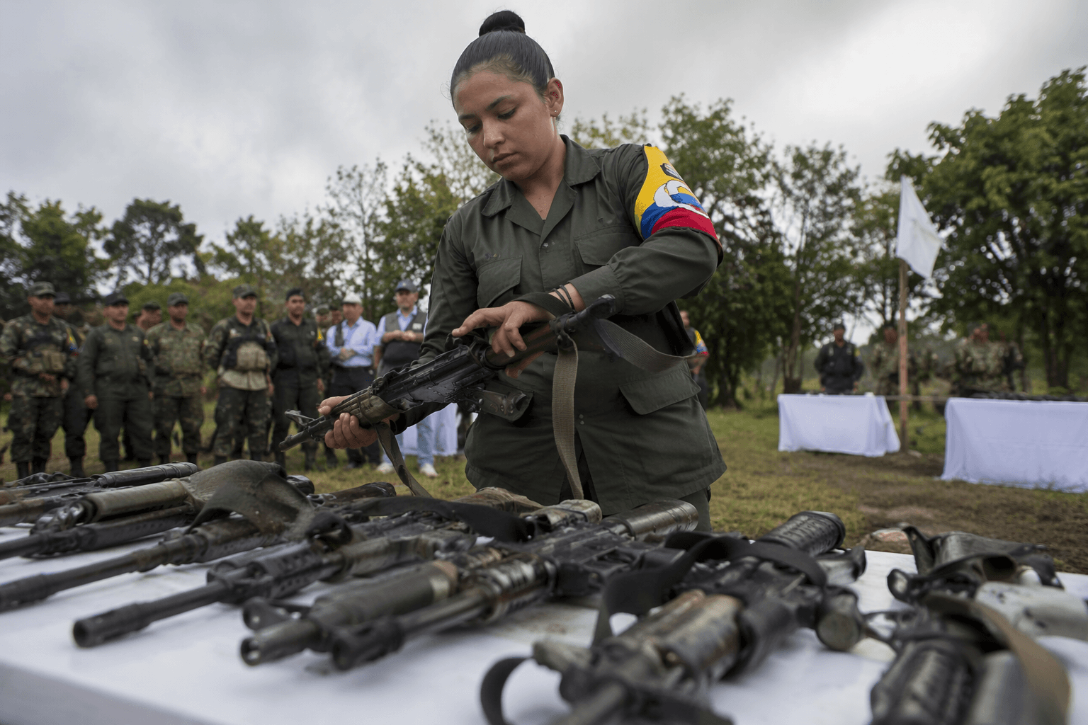 Colombia rebels surrender weapons ahead of presidential runoff