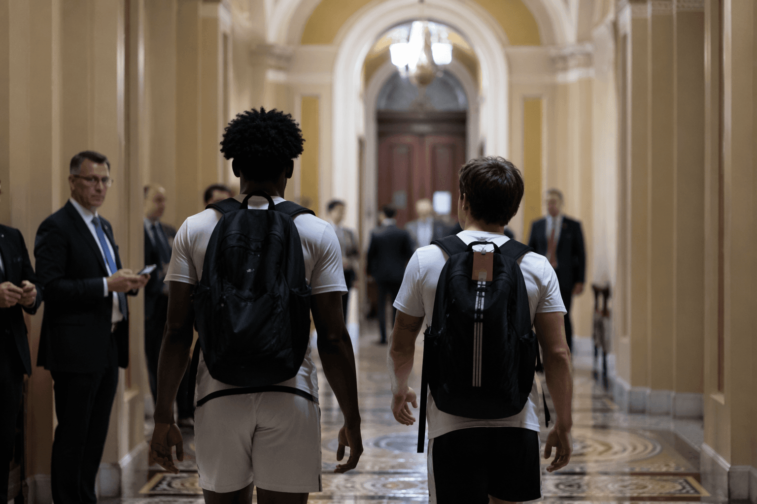 Senate panel advances bill to regulate college athlete pay and transfers
