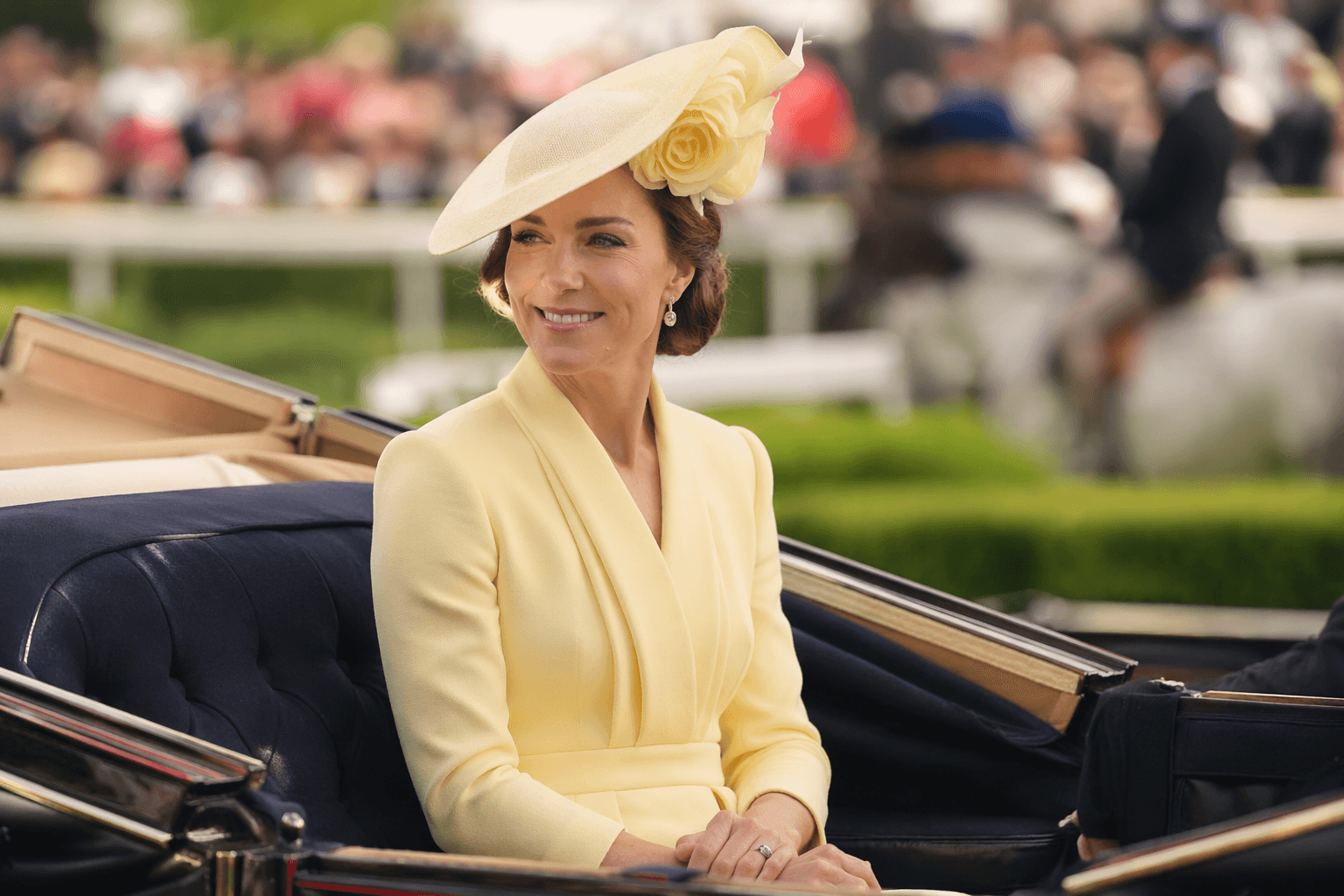 Kate Middleton’s yellow Roksanda coat-dress makes a polished Royal Ascot return