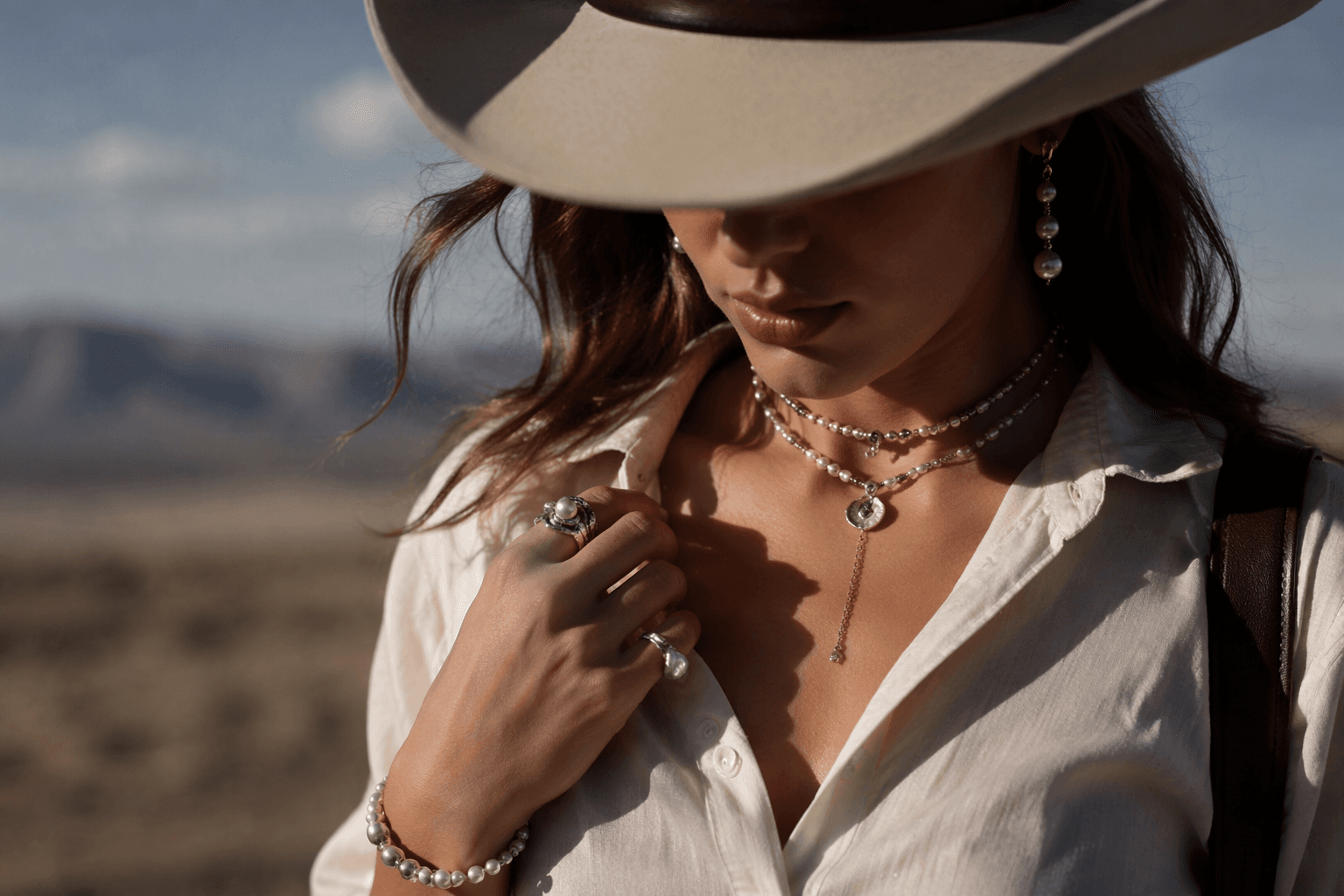 Las Vegas trends point pearl sellers toward color, texture and versatility