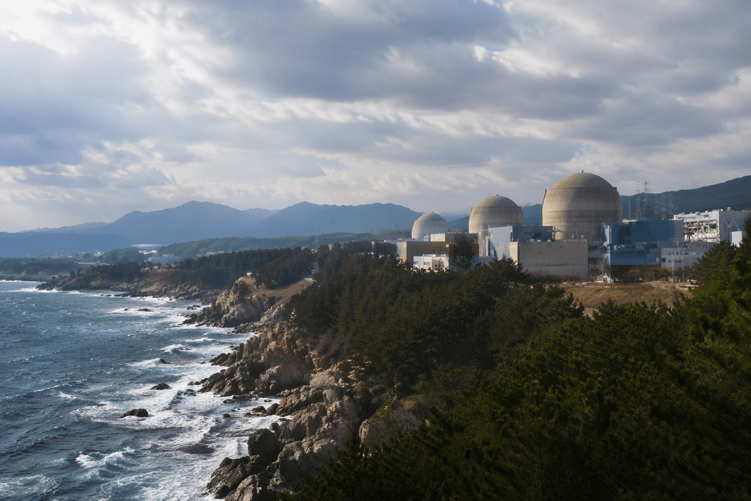 South Korea selects first new nuclear sites since 2011, adds SMR plan