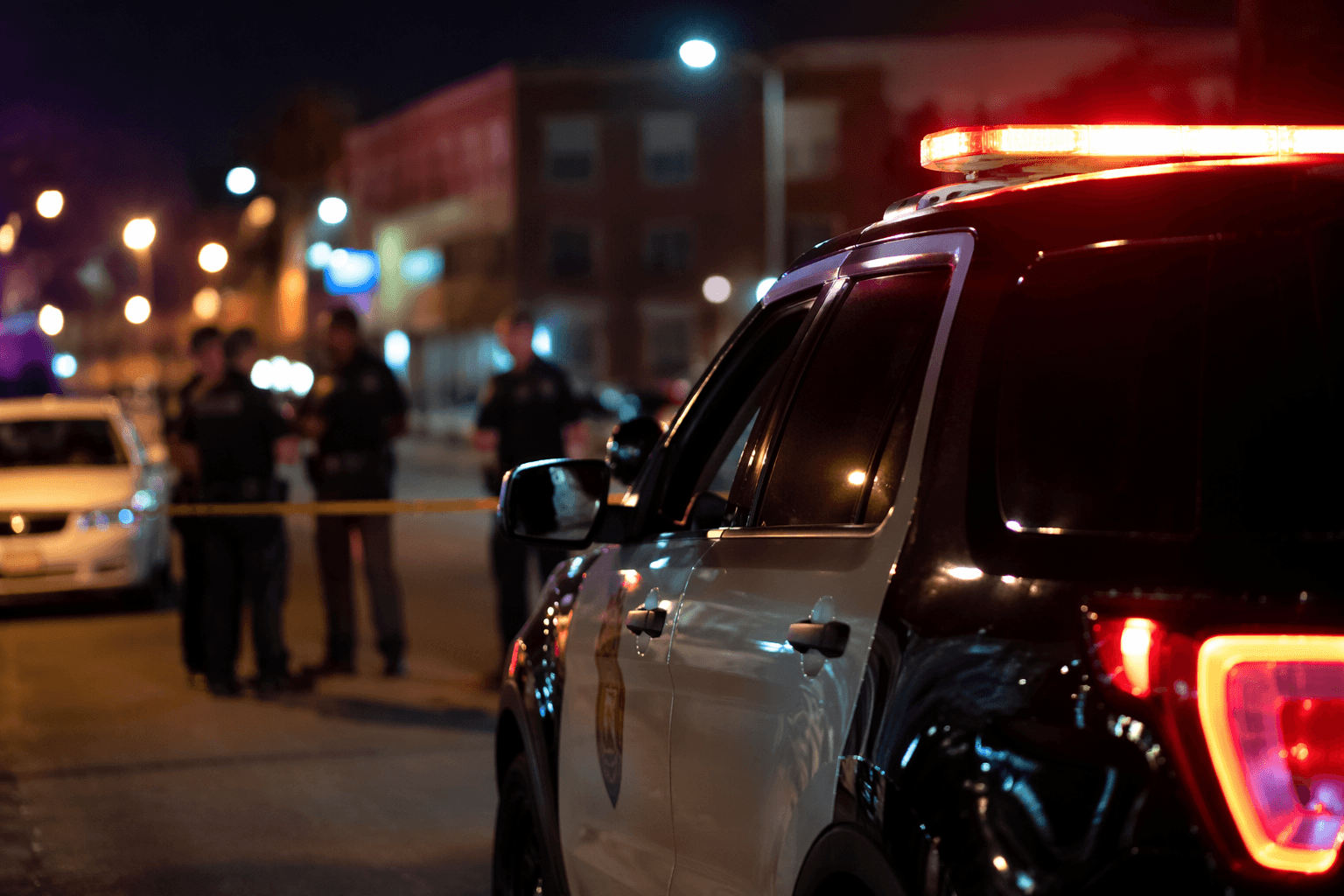 Machete-wielding men threaten Duluth bar patrons, police chase follows