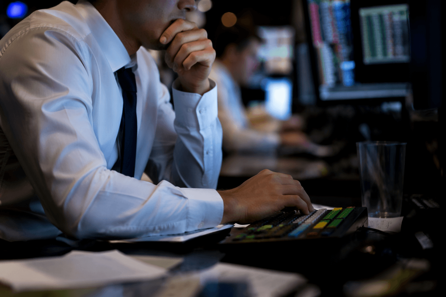 AI hiring dilemma puts Goldman Sachs junior training under pressure