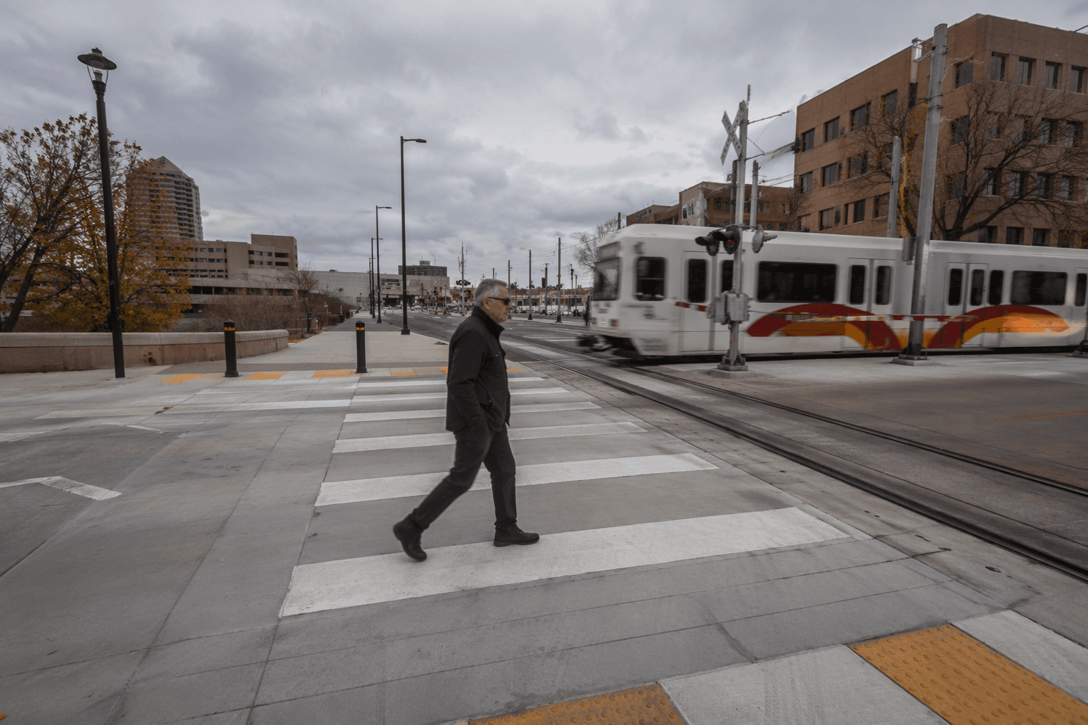 Albuquerque finishes Central Avenue pedestrian crossing at First Street