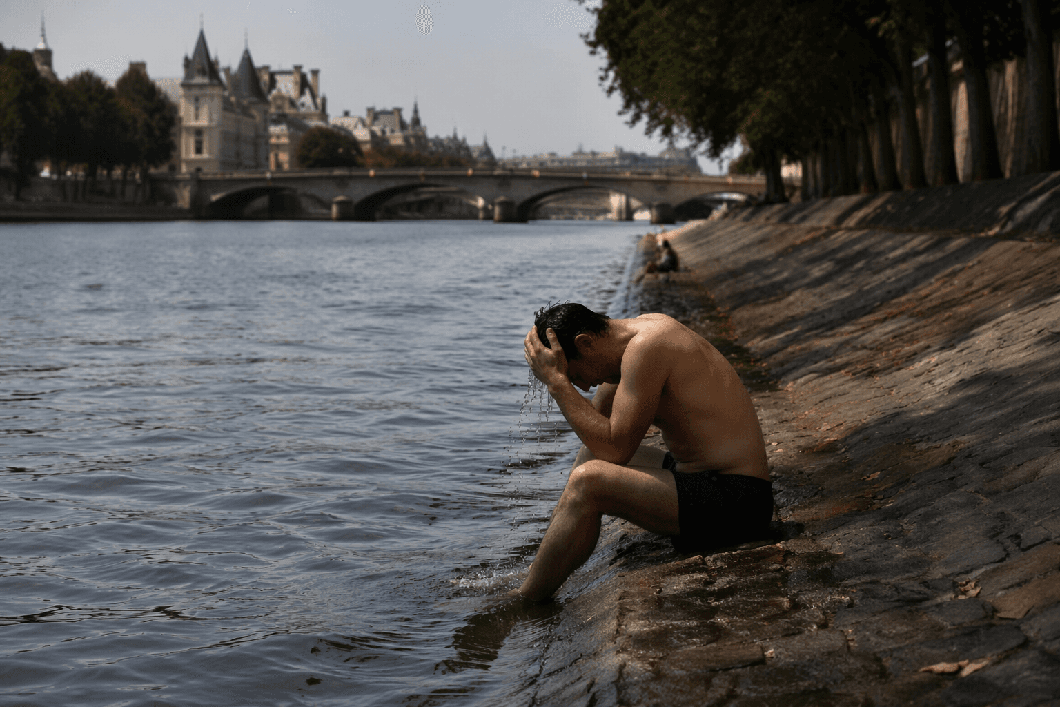 Early heat wave kills 40 in France as Europe swelters