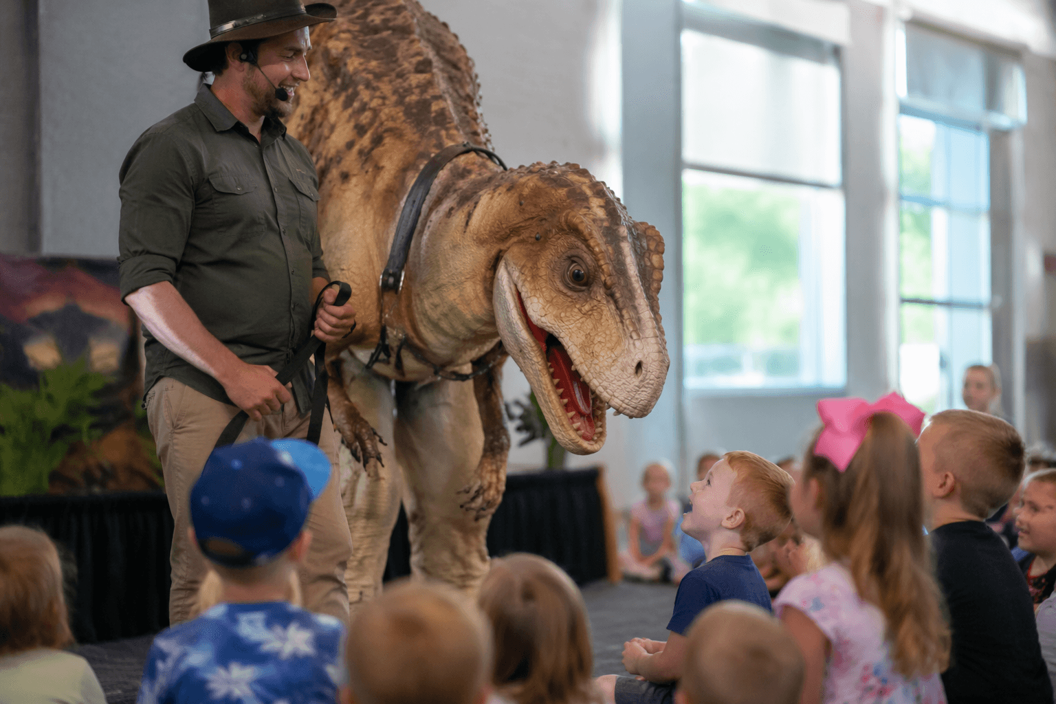 River City Puppets brings free dinosaur show to McArthur library