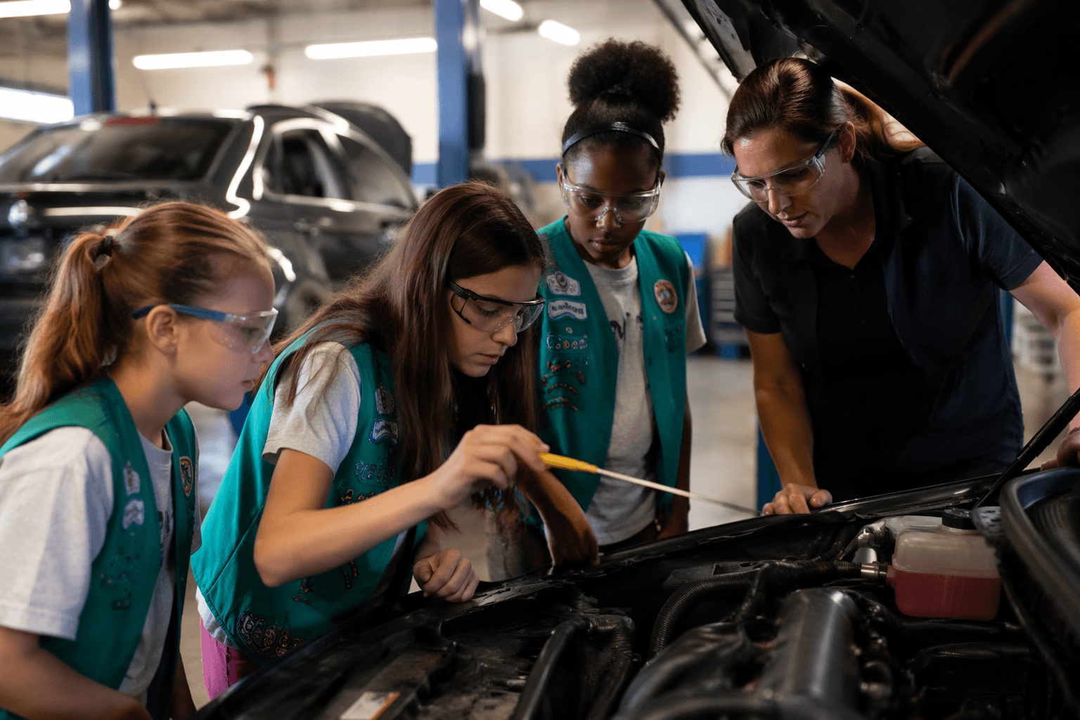 Renewable Fuels Association backs Girl Scout car care workshops