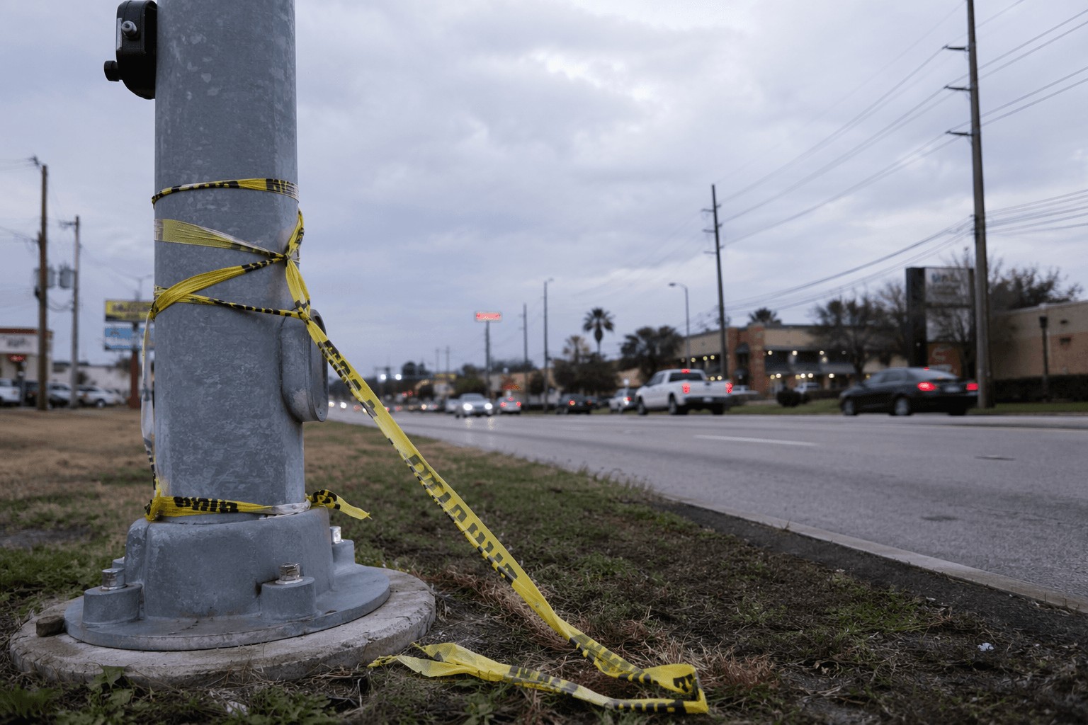 Juvenile hospitalized after shooting in northwest Harris County