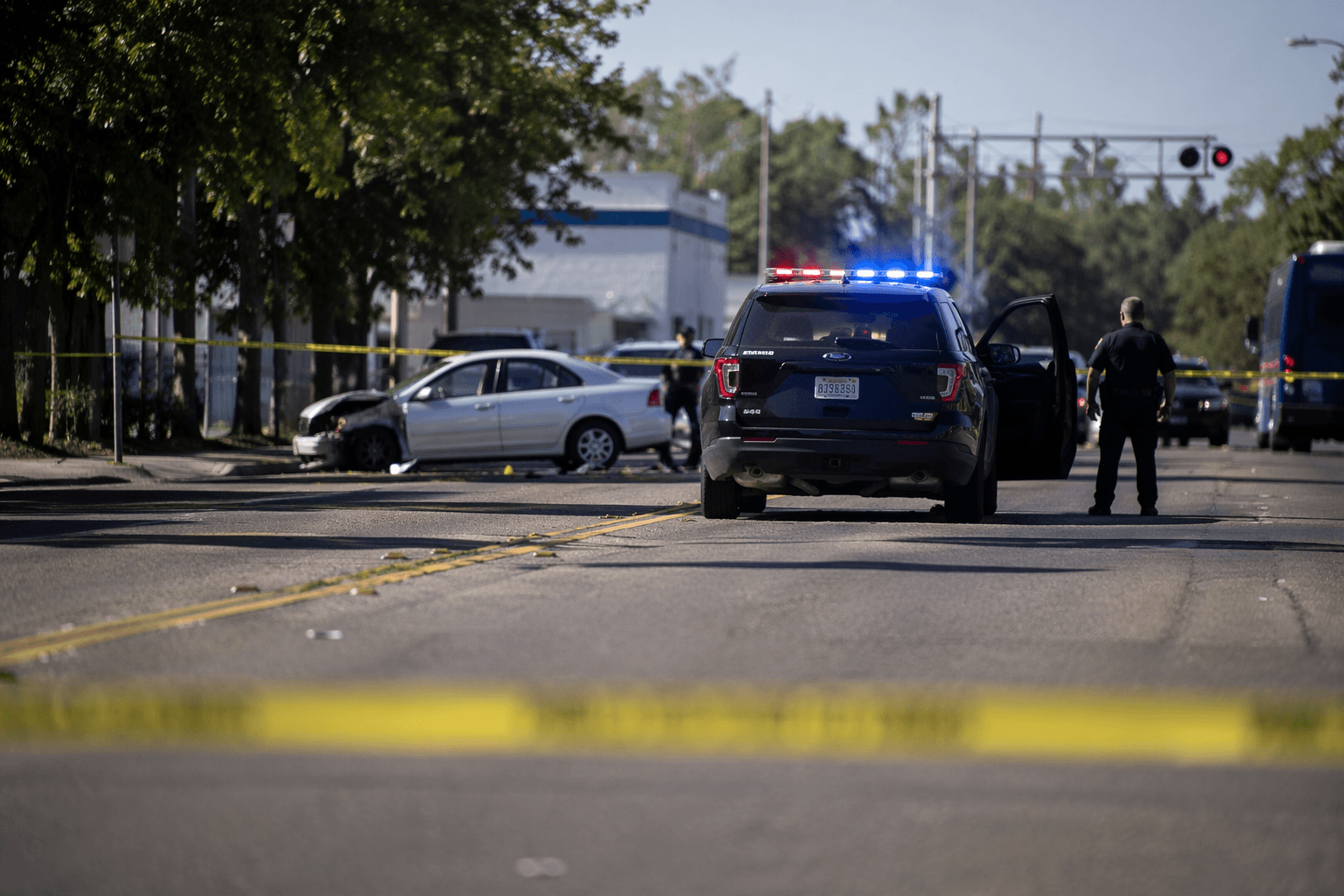 Pedestrian hit in Reedley crash closes Manning, Fisher avenues