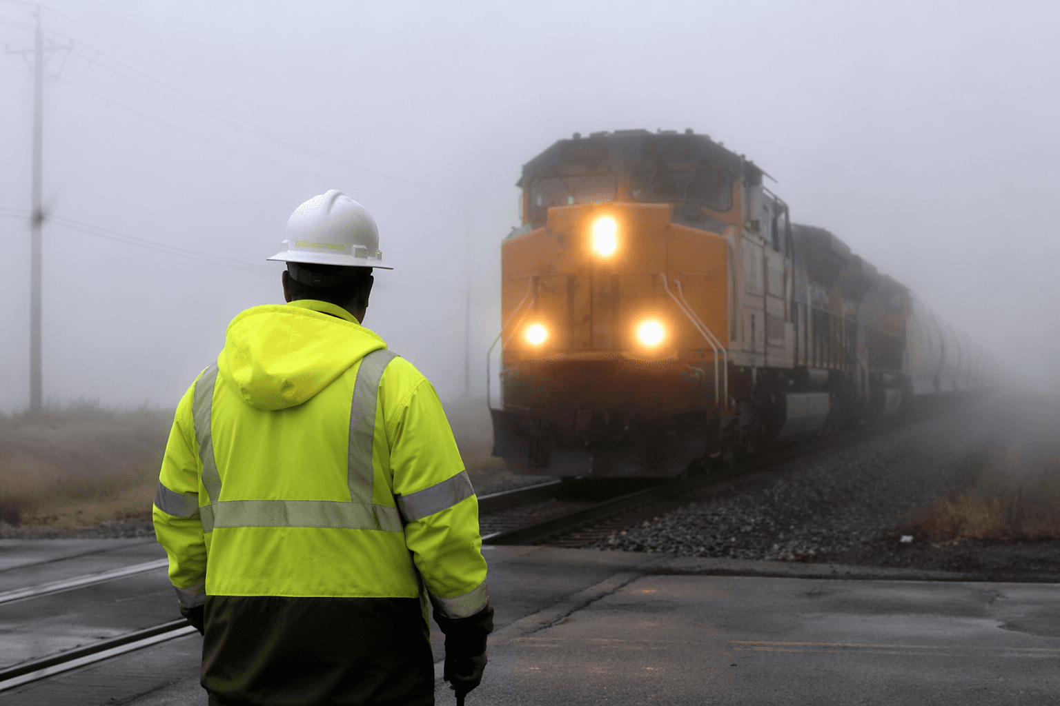 Foggy Fresno crossing scare, worker stops train before collision