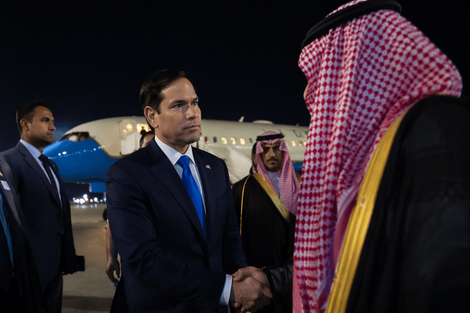 Rubio visits Gulf to build support for Iran deal framework