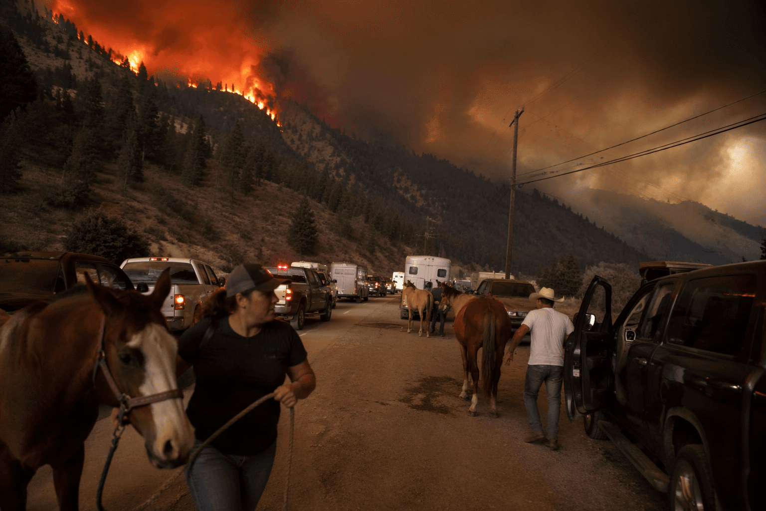 Texas Panhandle hit by grapefruit-size hail, Utah wildfires force evacuations