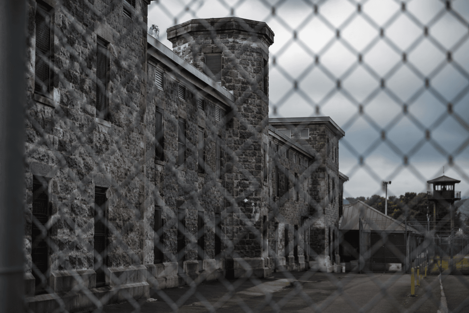 Former prison contractor charged in Otisville bribery and contraband scheme