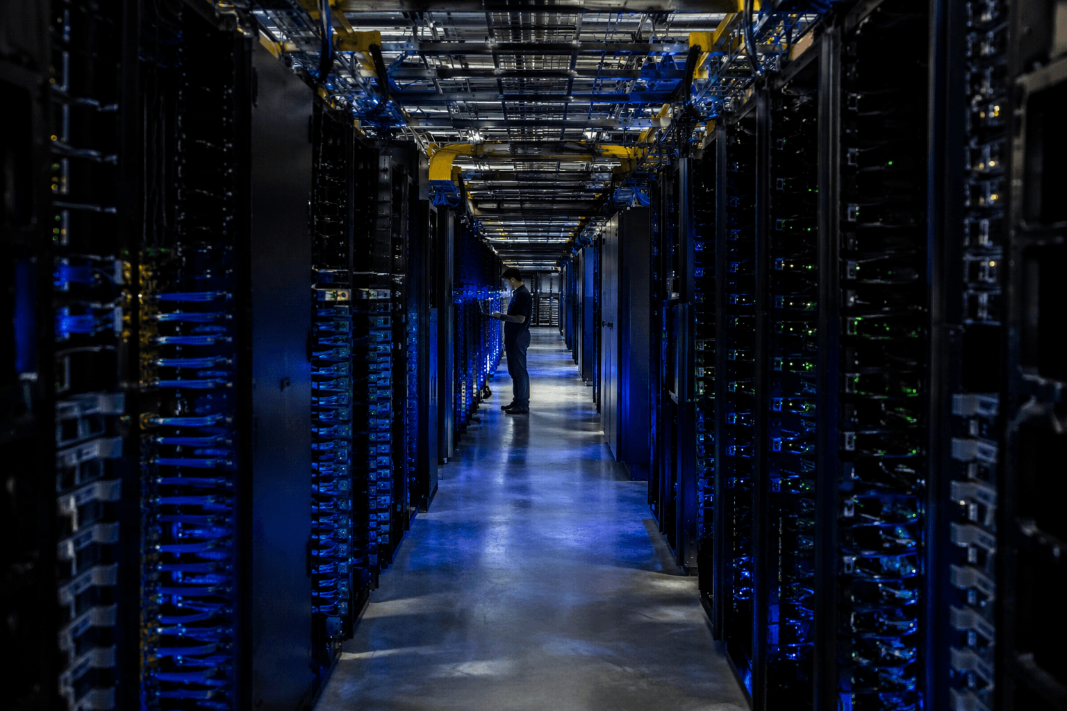 Qualcomm targets $15 billion data center chip sales by 2029