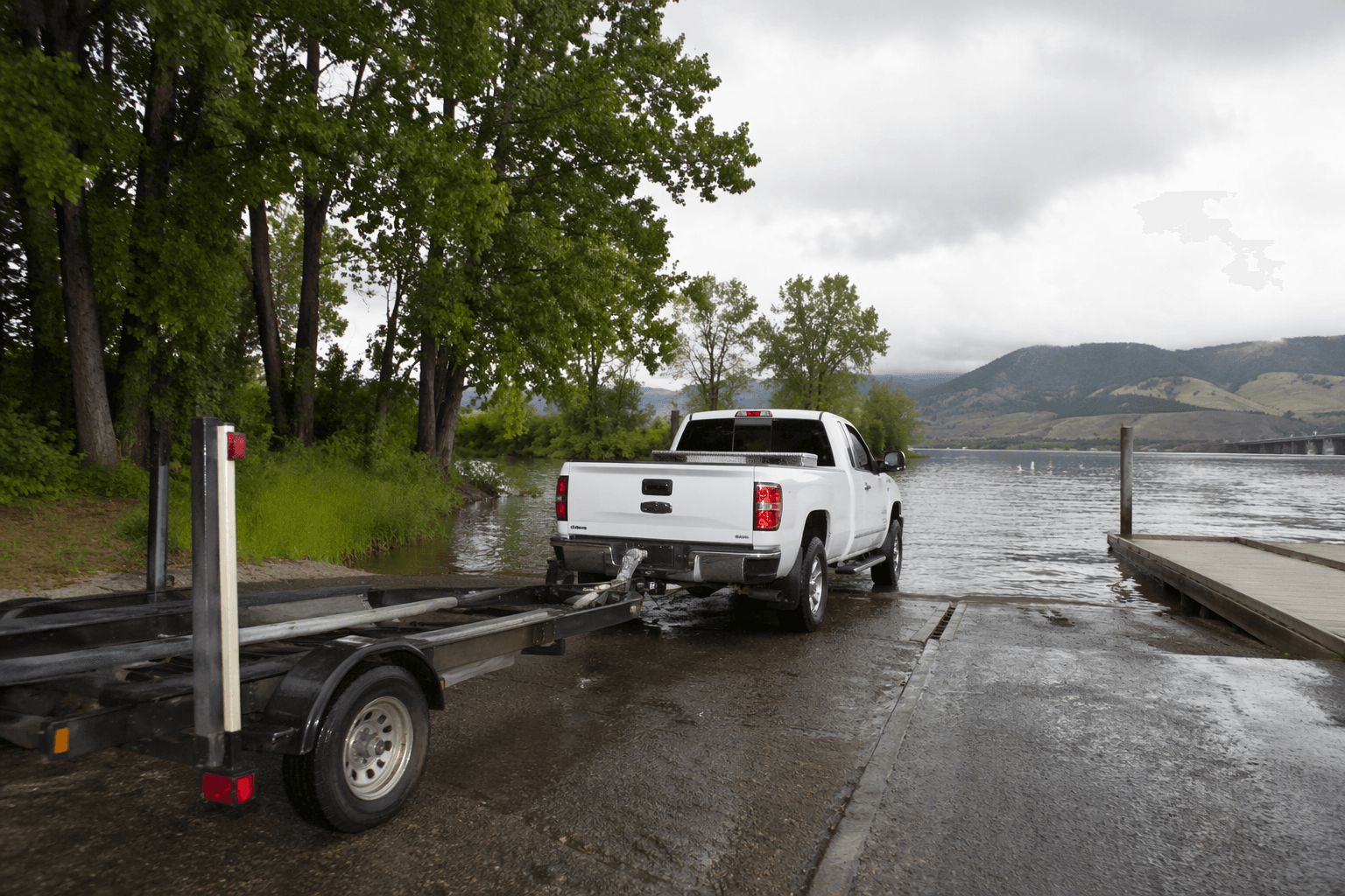 Armitage Park day-use area, boat ramp closed for parking upgrades