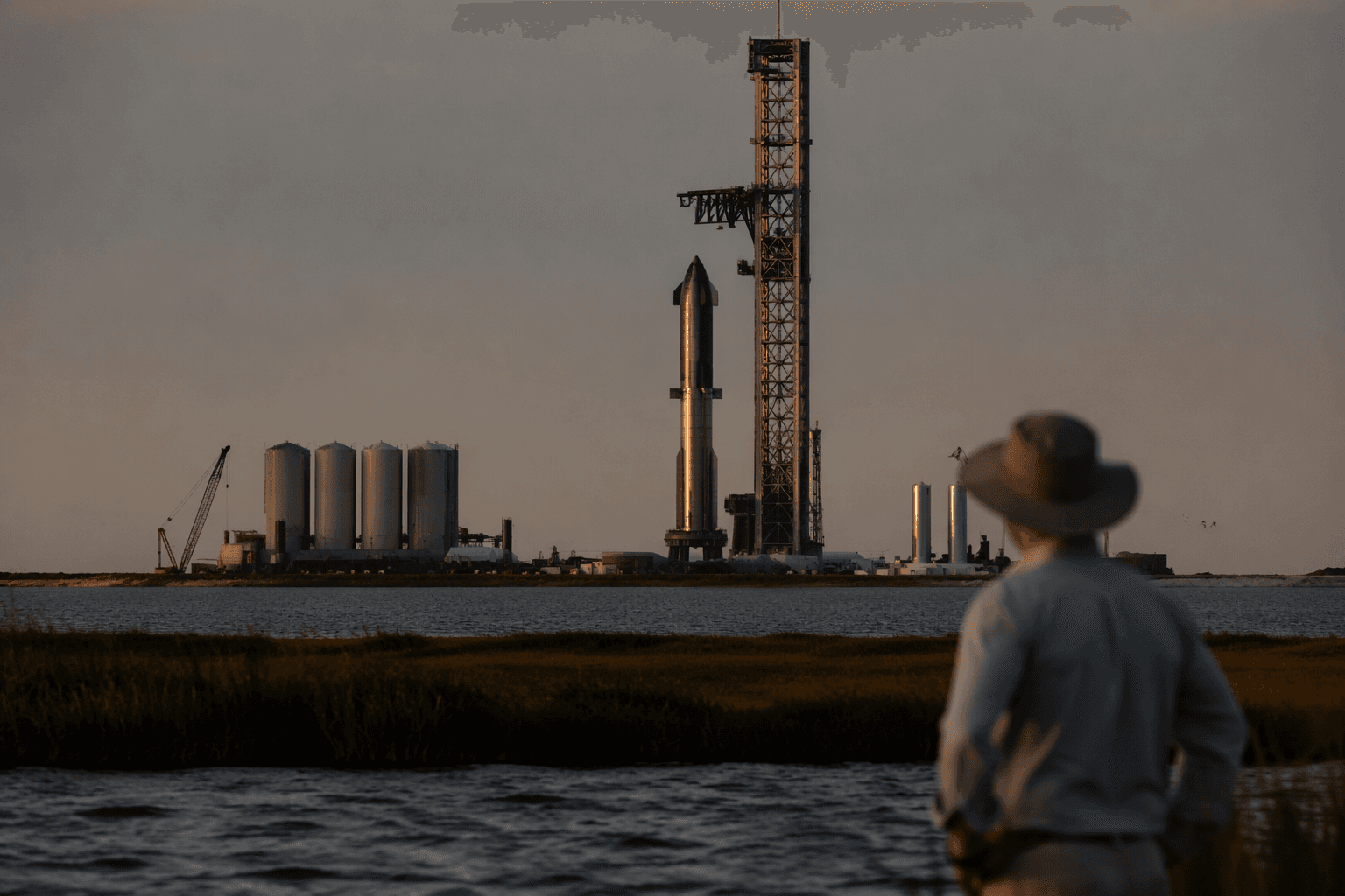 SpaceX plans Starbase natural gas pipeline to speed Starship launches