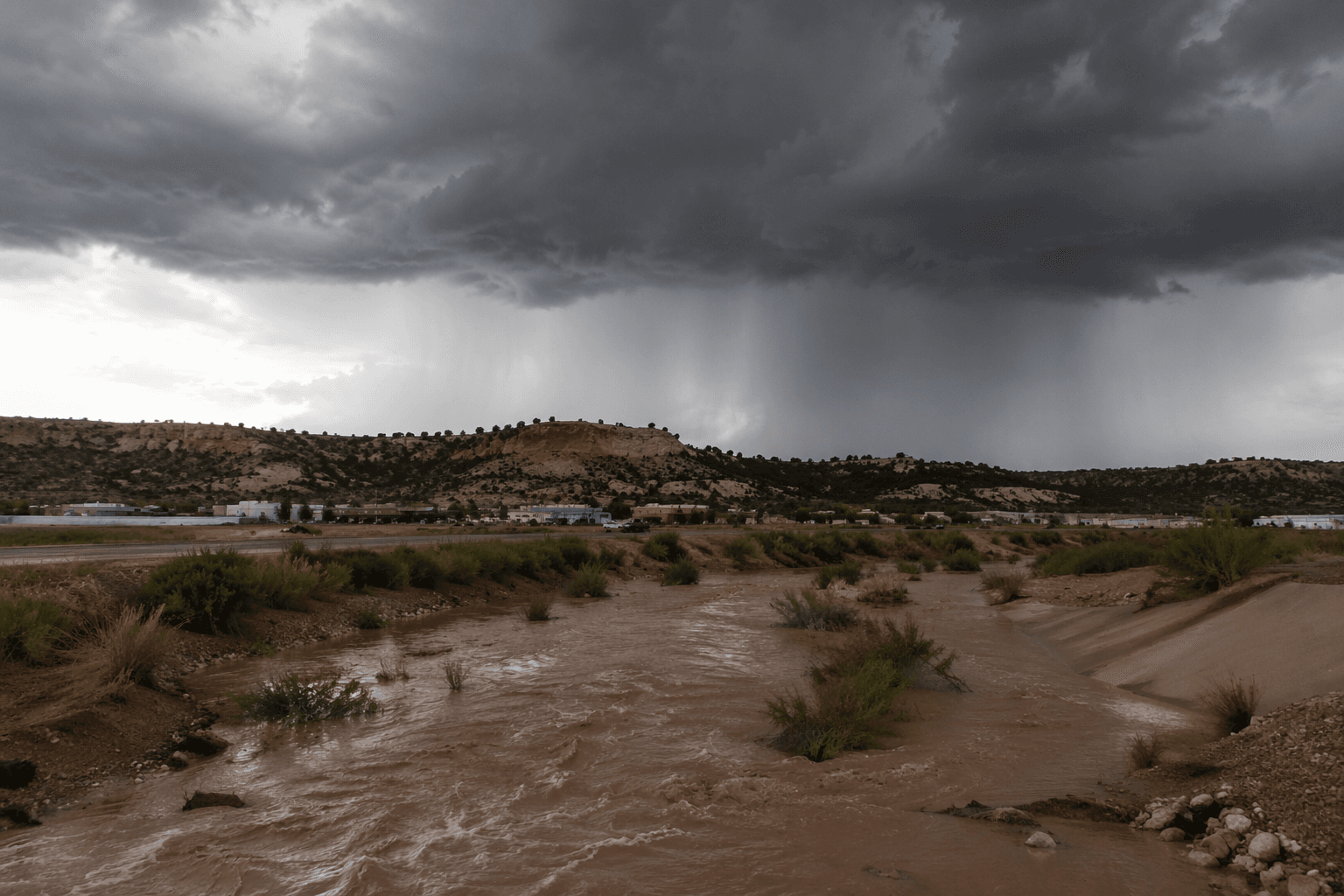 Gallup Sun explains New Mexico's monsoon season and its impact
