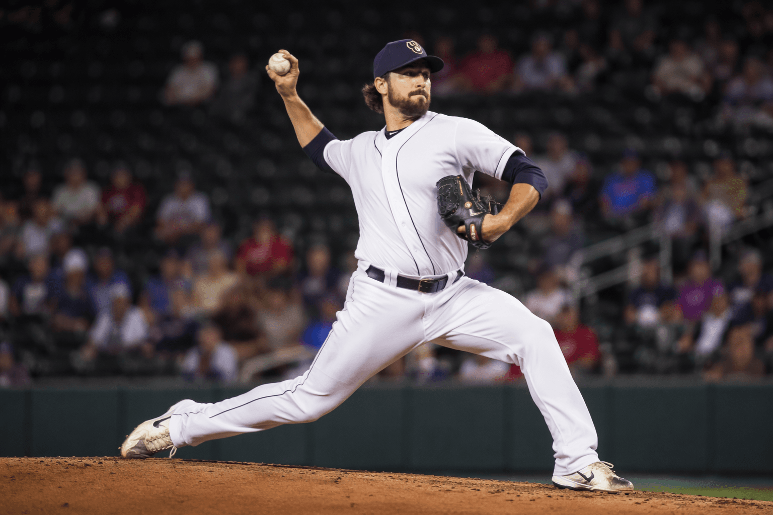 Brewers trade Jacob Waguespack to Tigers for cash considerations