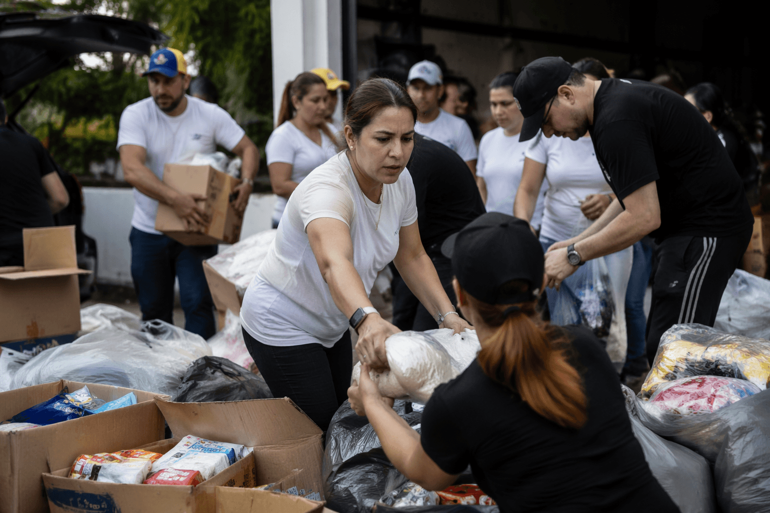 Doral Venezuelans rally aid after deadly earthquakes hit home country