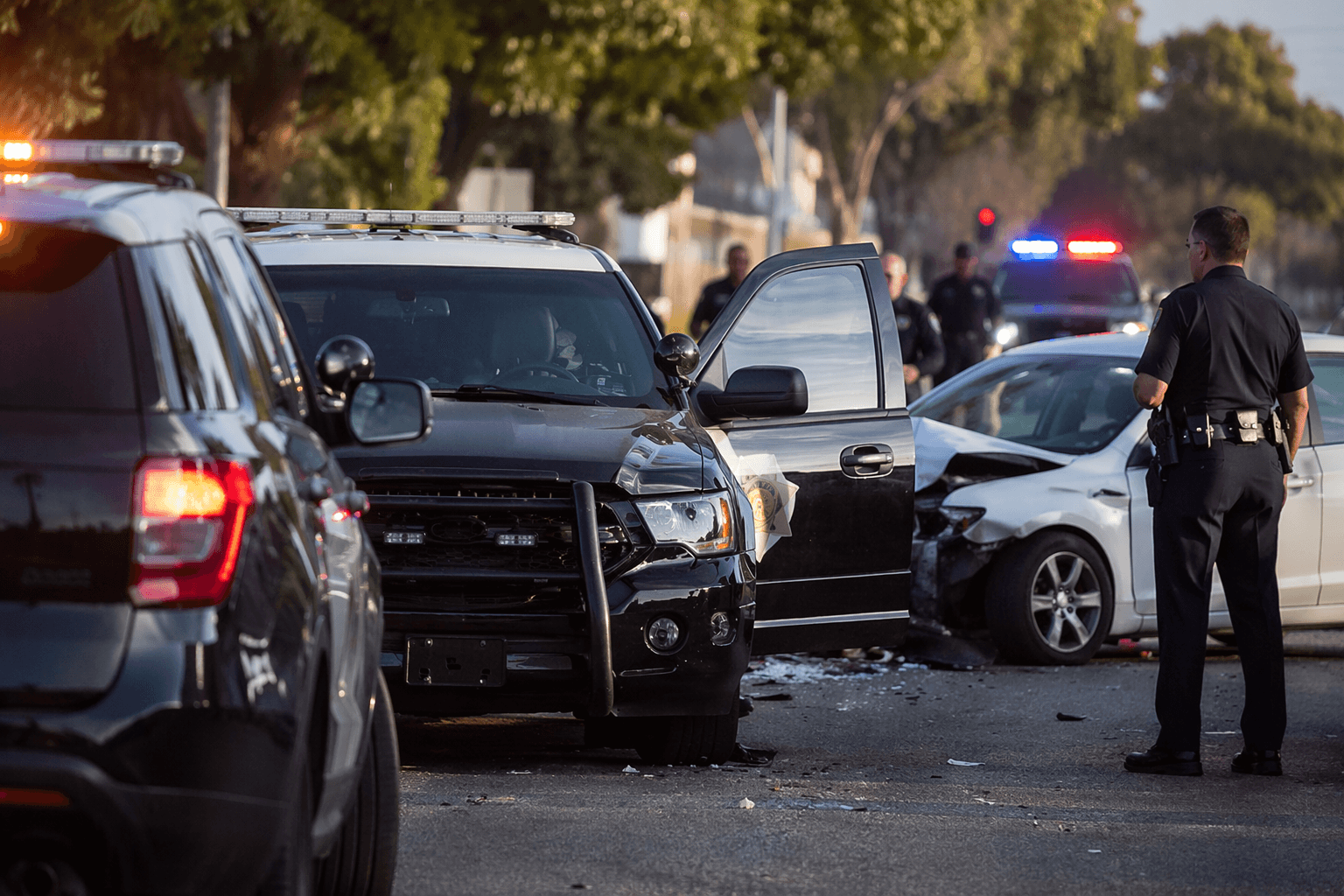 Suspect in bank robbery arrested after Fresno chase ends in crash