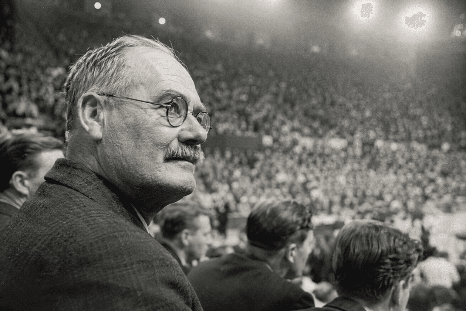 Naismith watches Frankfort win 1936 Indiana basketball title before 15,000