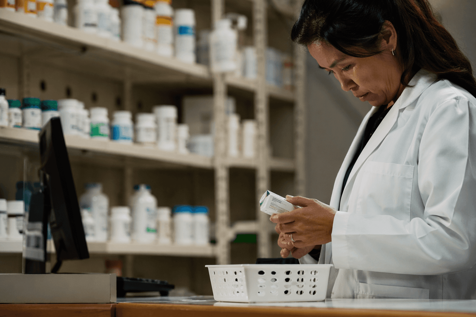States target pharmacy benefit managers to cut drug costs