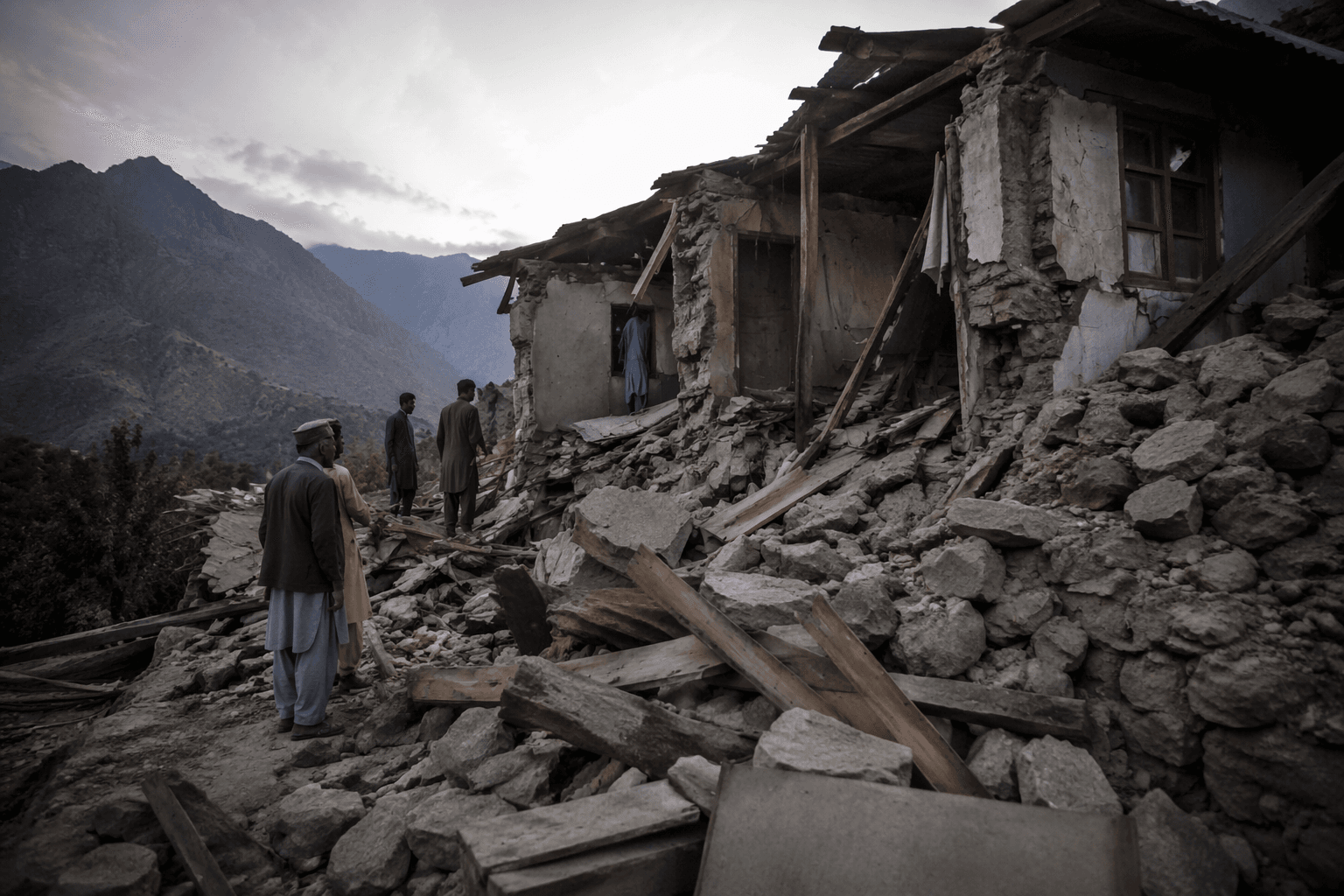 Magnitude 6 earthquake shakes Afghanistan and Pakistan, no injuries reported