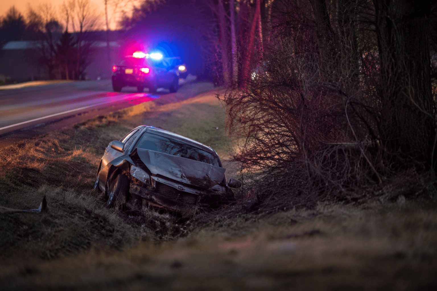 Woman dies in overnight single-vehicle crash in Clinton